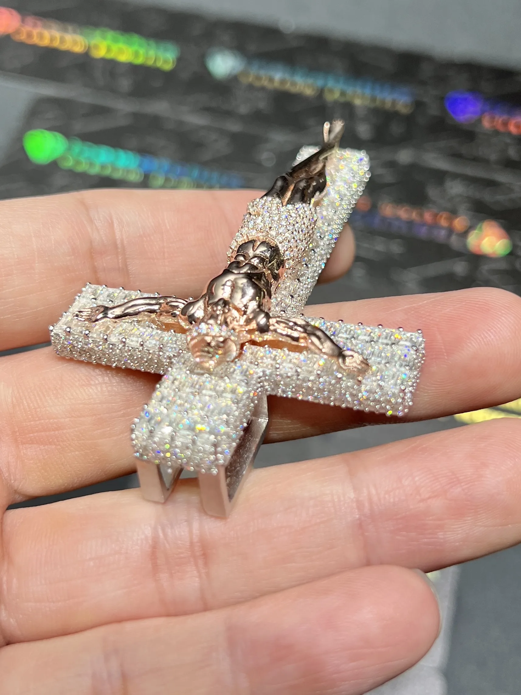0093 Crucifixion of Jesus Cross Pendant 2 tone RoseGold & White 925 silver with moissanite W-50mm,H-71mm D594019331 — view 5