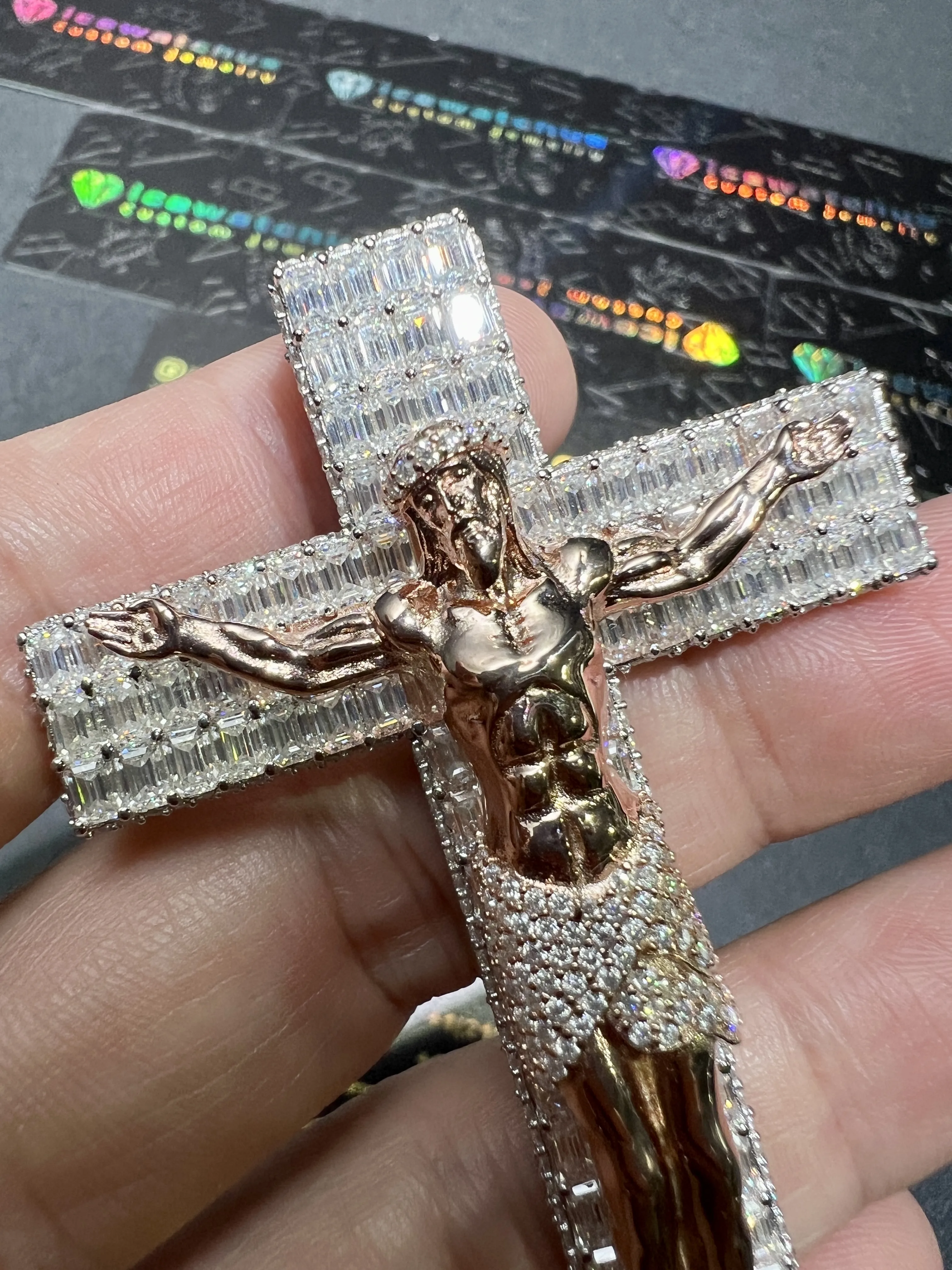 0093 Crucifixion of Jesus Cross Pendant 2 tone RoseGold & White 925 silver with moissanite W-50mm,H-71mm D594019331 — view 9