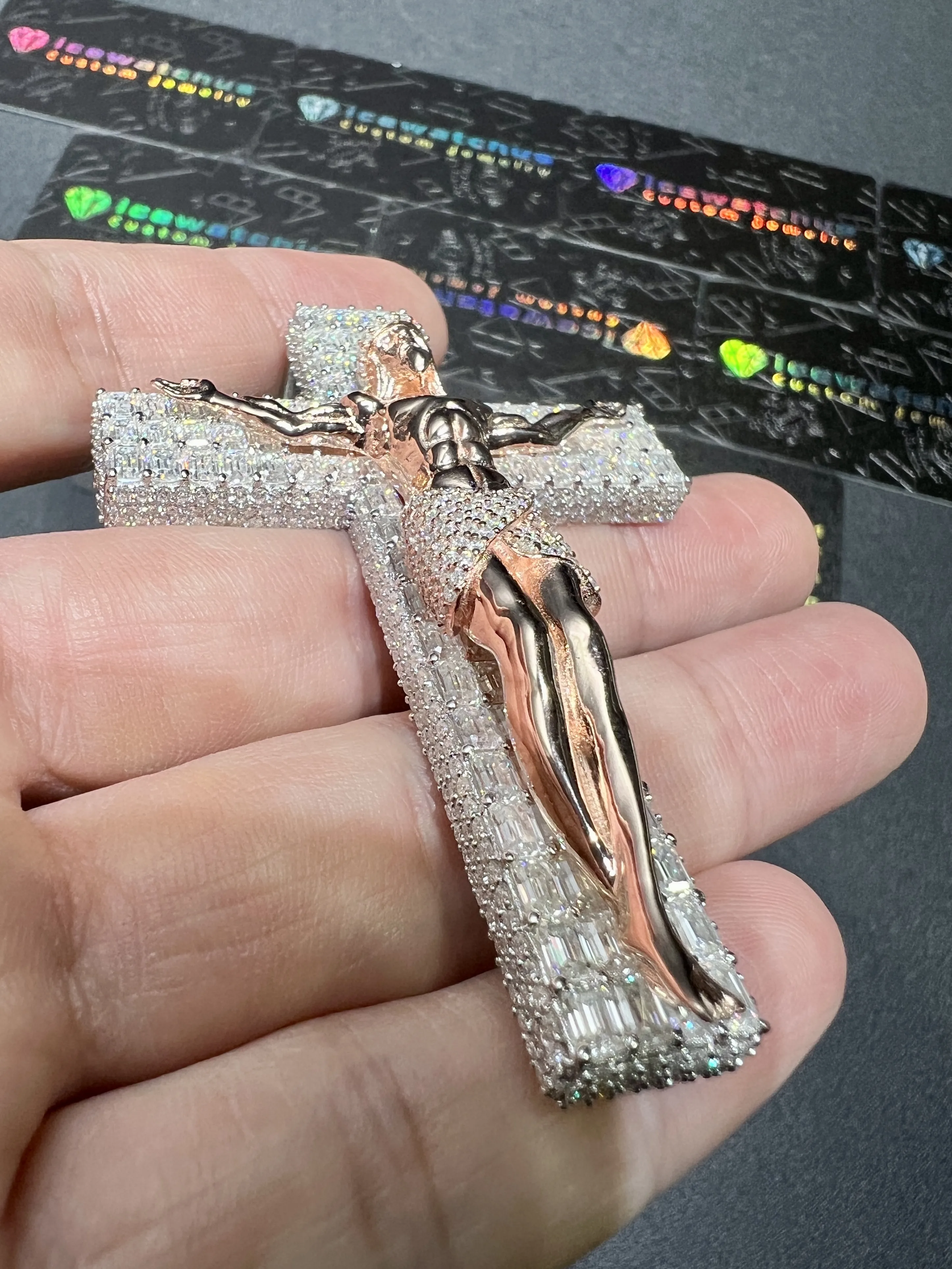 0093 Crucifixion of Jesus Cross Pendant 2 tone RoseGold & White 925 silver with moissanite W-50mm,H-71mm D594019331 — view 12
