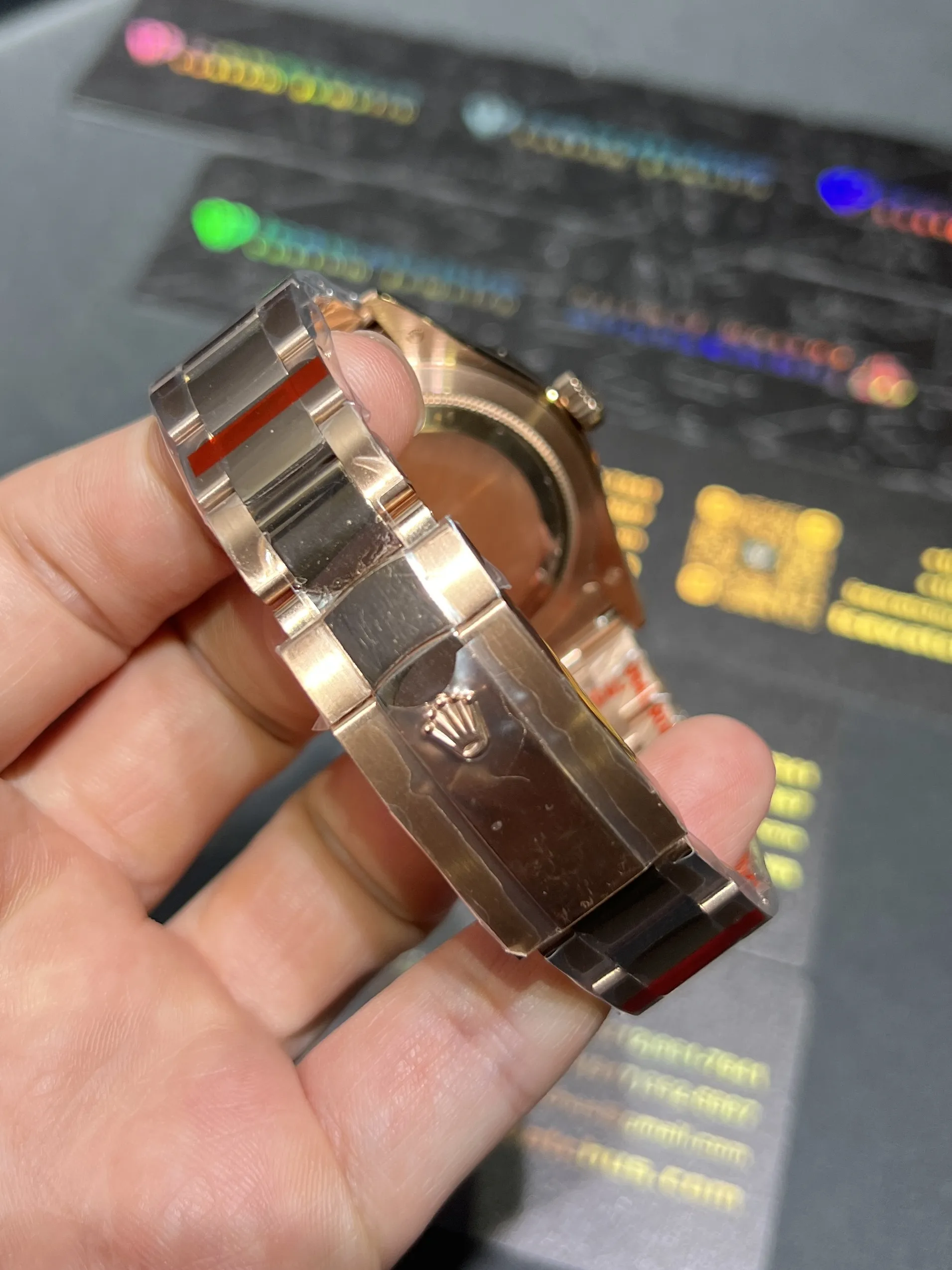 Sky-Dweller 42mm Rose Gold Watch with Green Dial D391519324 — view 7