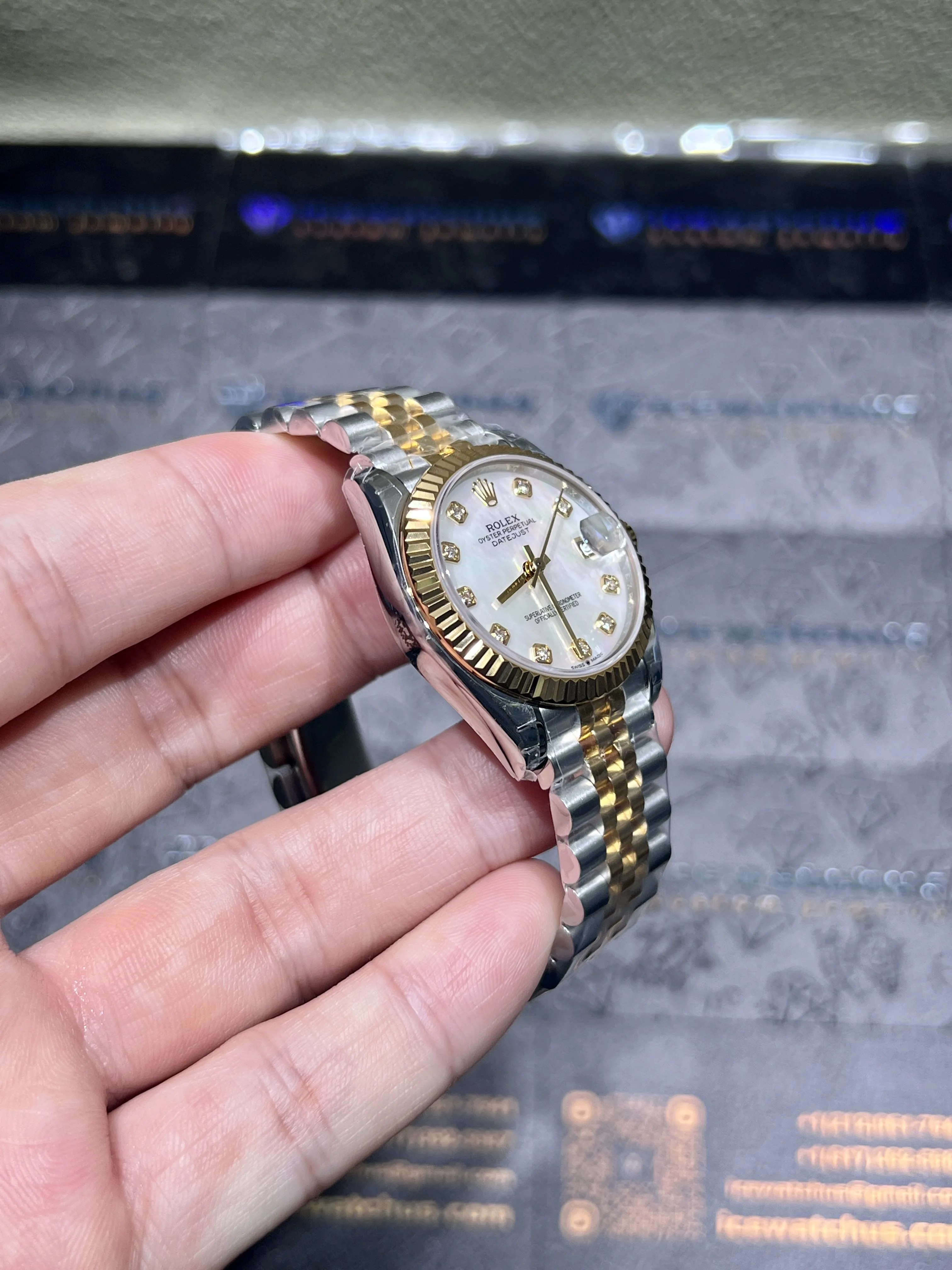Datejust 31 Mother-of-Pearl Diamond Dial Watch D371319323 — view 3