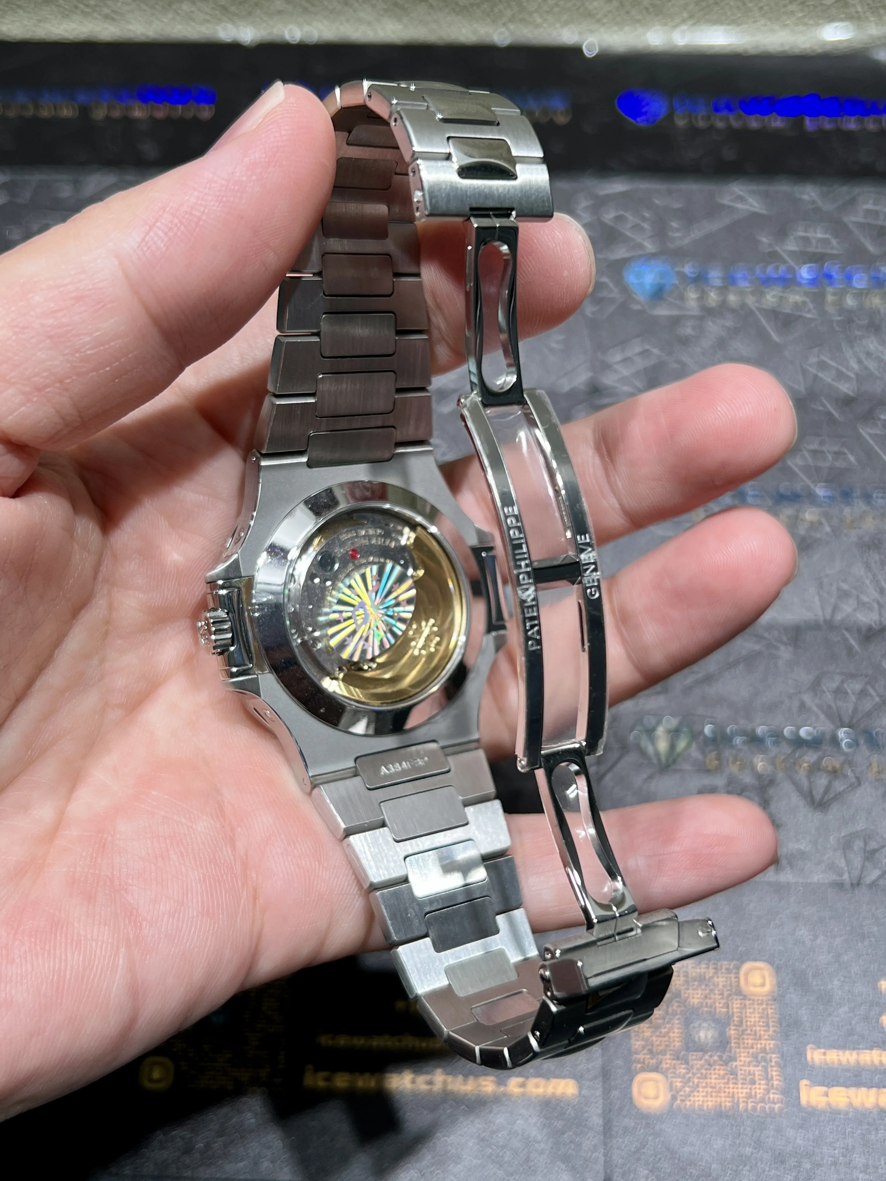 Nautilus 5726 Annual Calendar Stainless Steel Watch D531919328 — view 6
