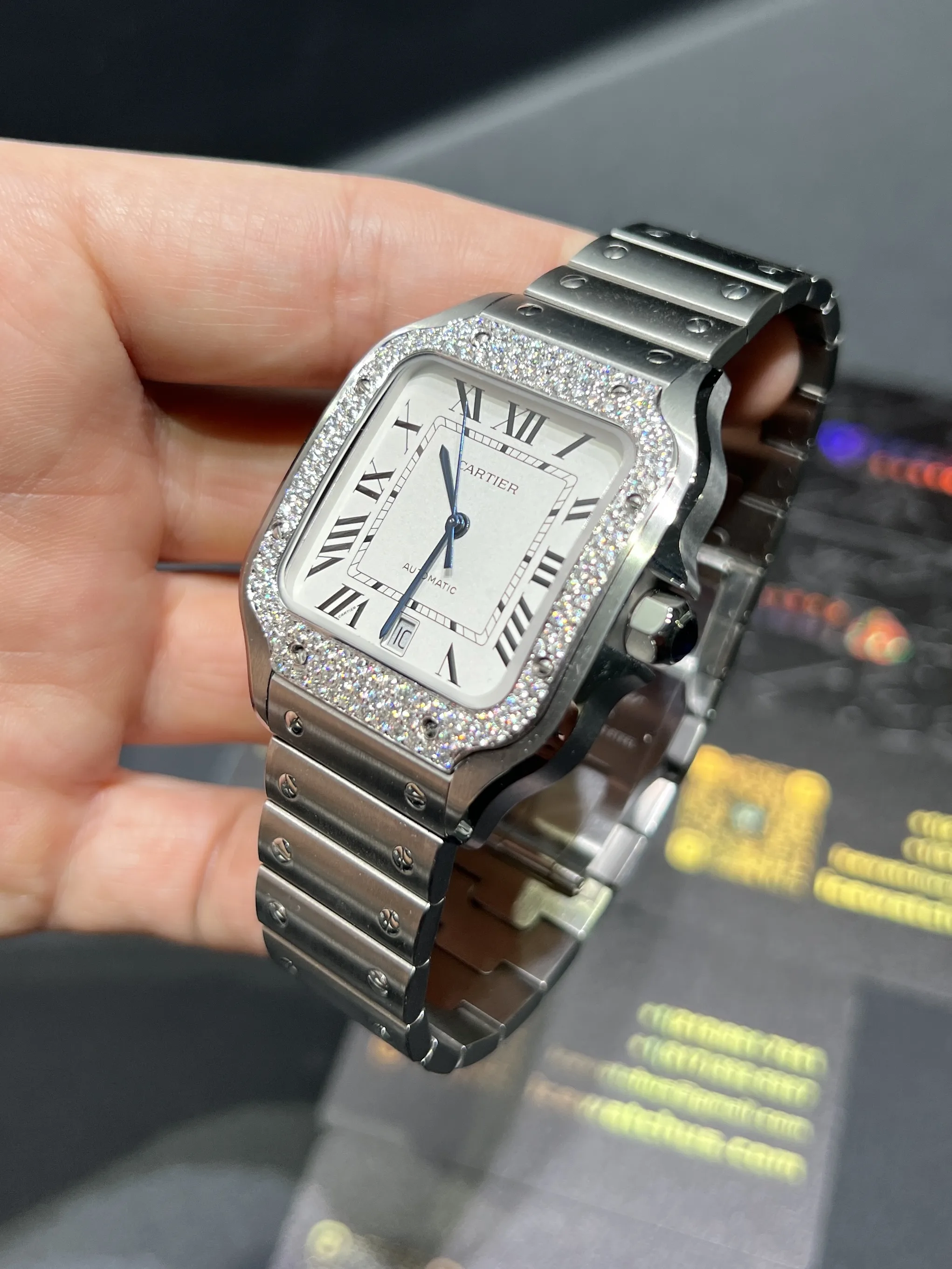 Santos de Cartier Icedout Watch with Diamond Bezel D526519336 — view 4
