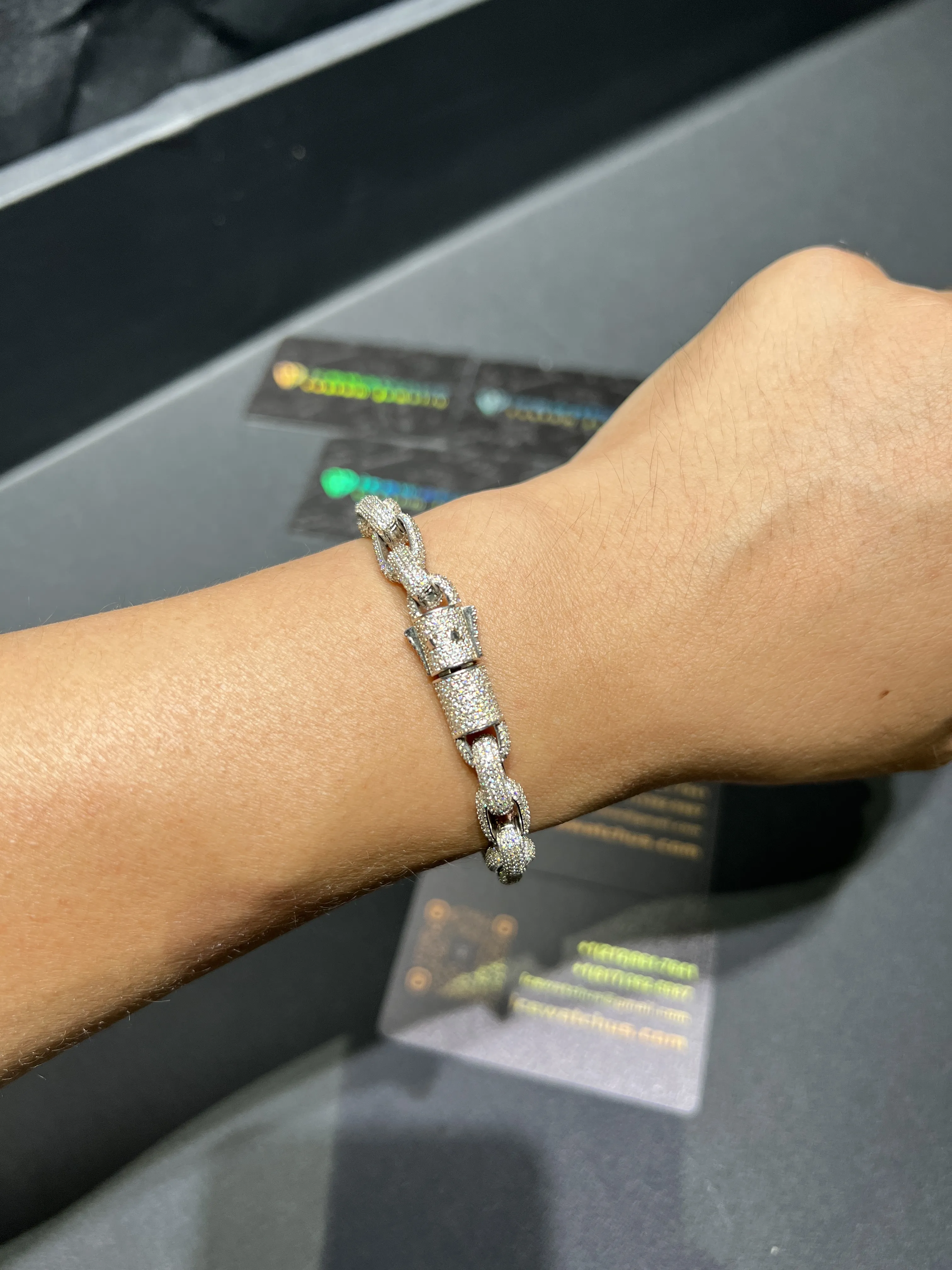 0104 925 Slive Moissanite Bracelets 8mm 7.5in D405019340 — view 5
