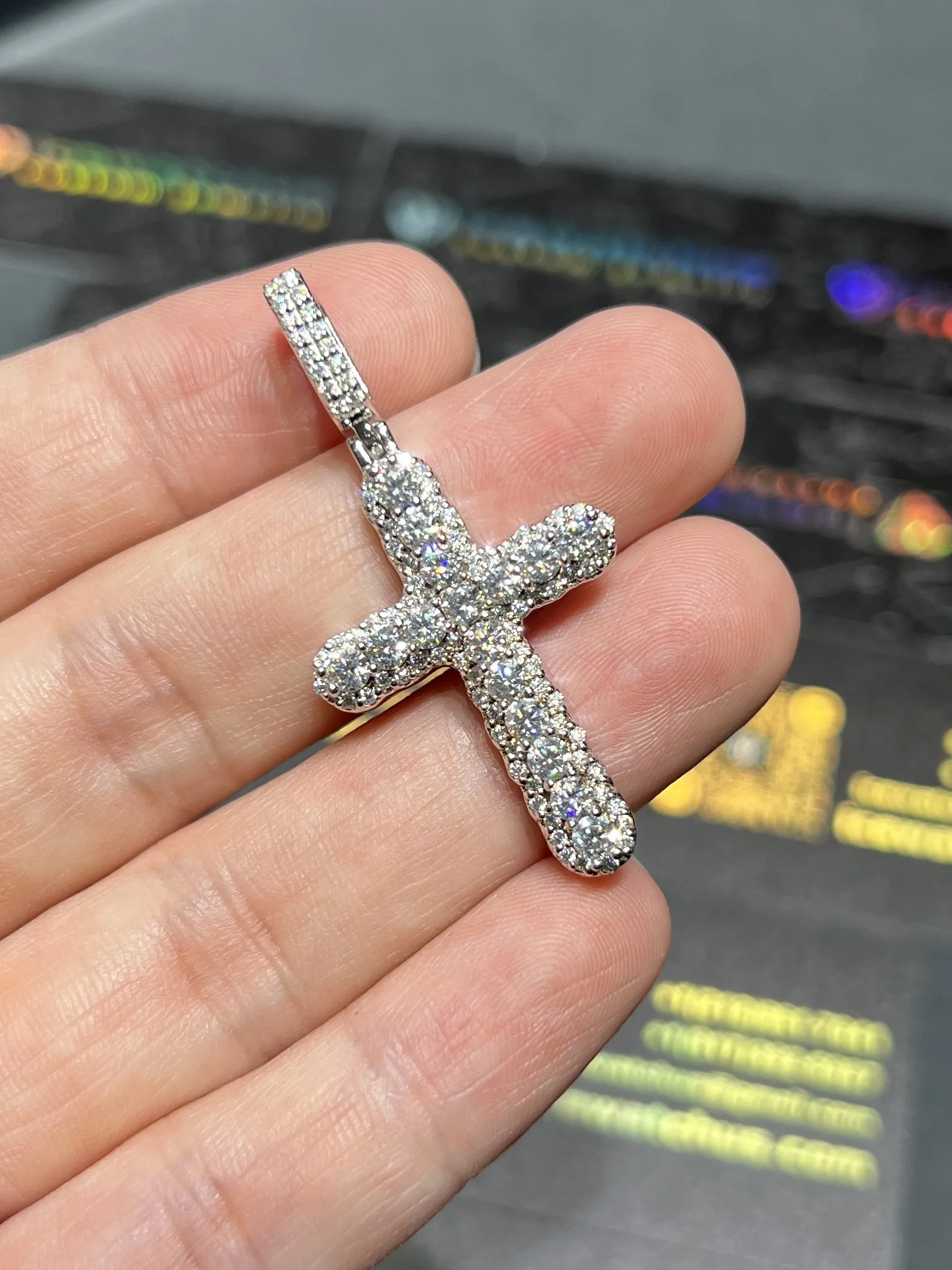 0101 Cross Pendant White 925 silver with moissanite W-1in H-2in 10g D189019337