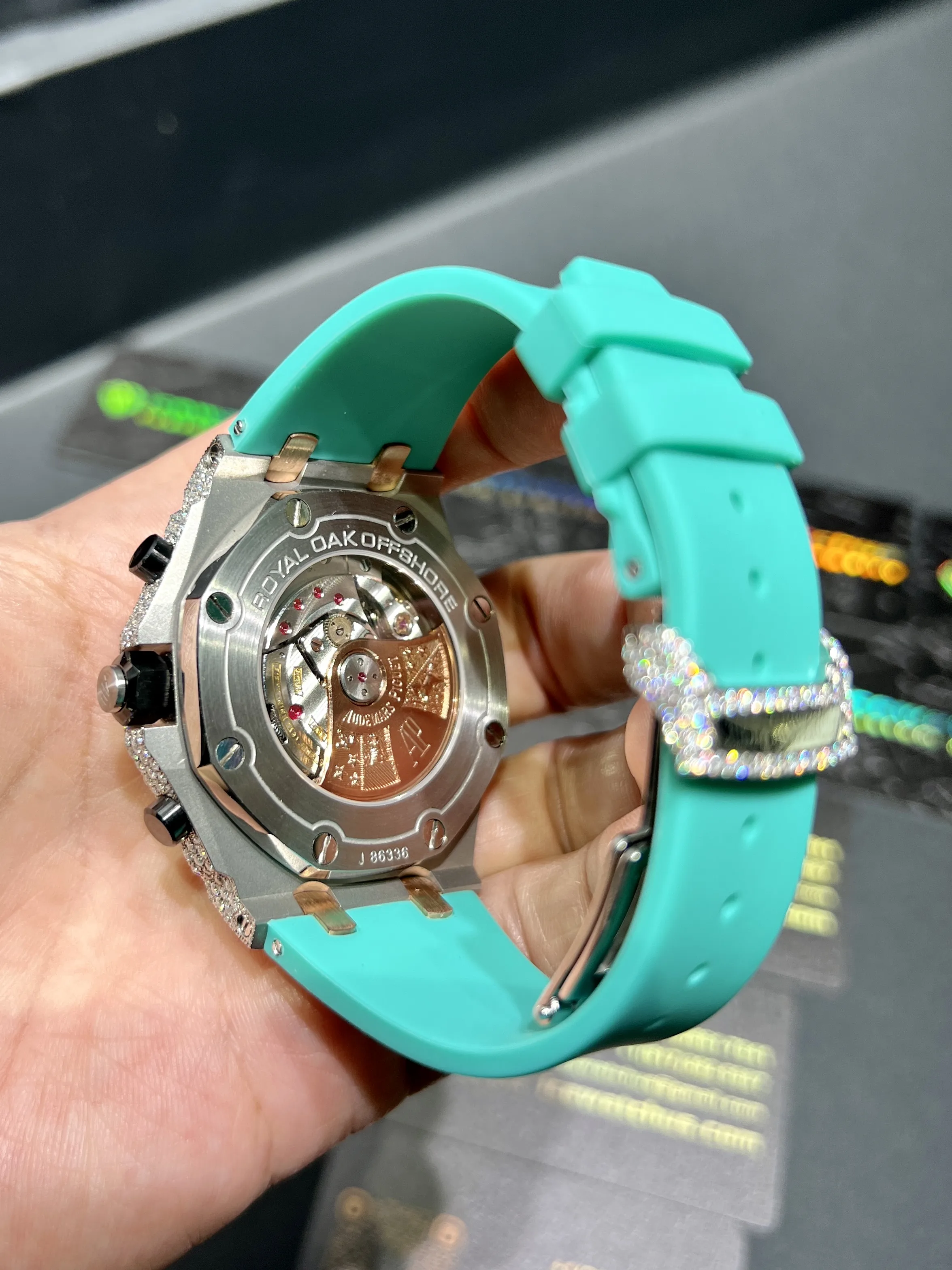Royal Oak Offshore Pavé Dial Icedout Watch D877519344 — view 7