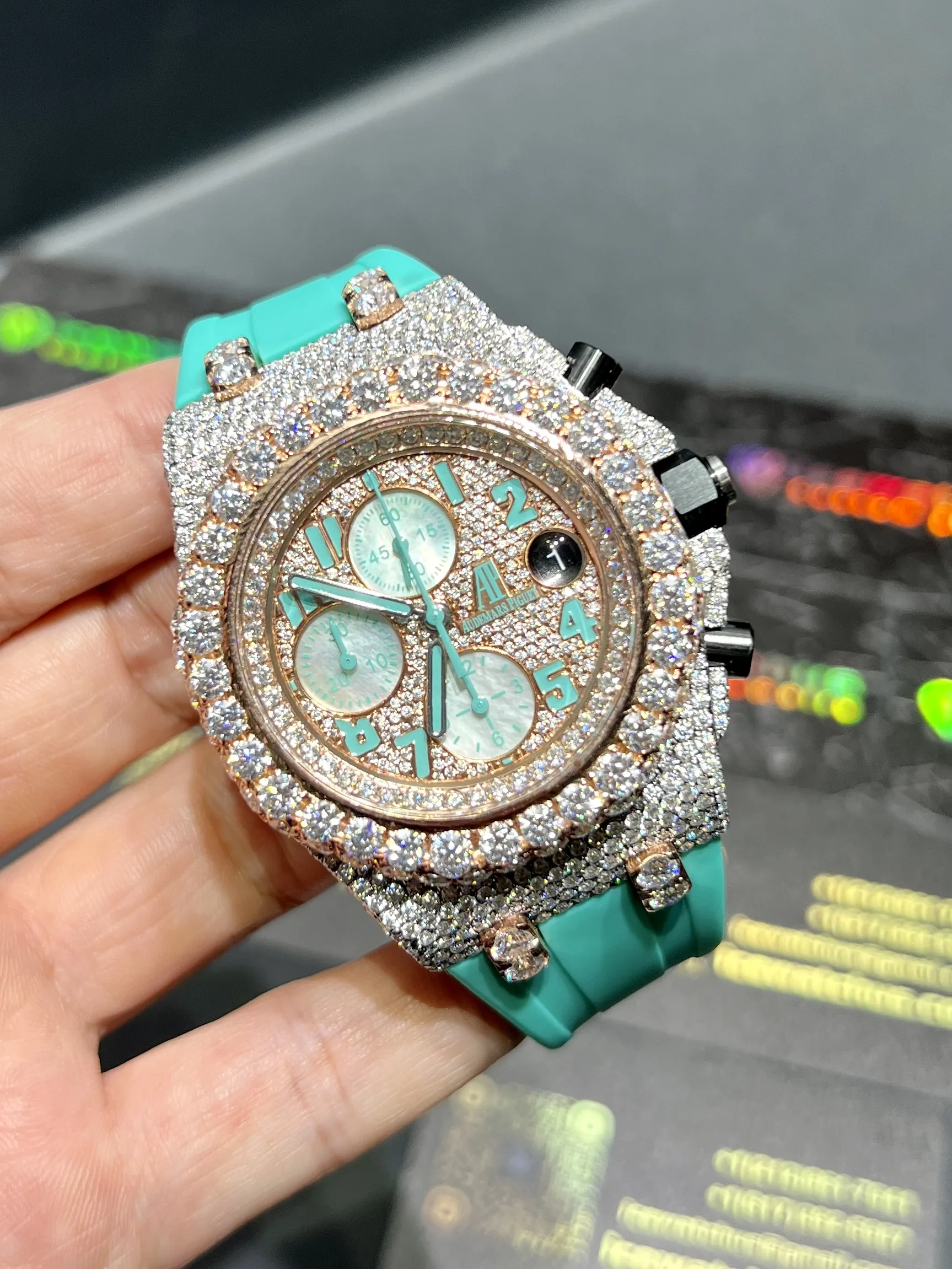 Royal Oak Offshore Pavé Dial Icedout Watch D877519344 — view 2