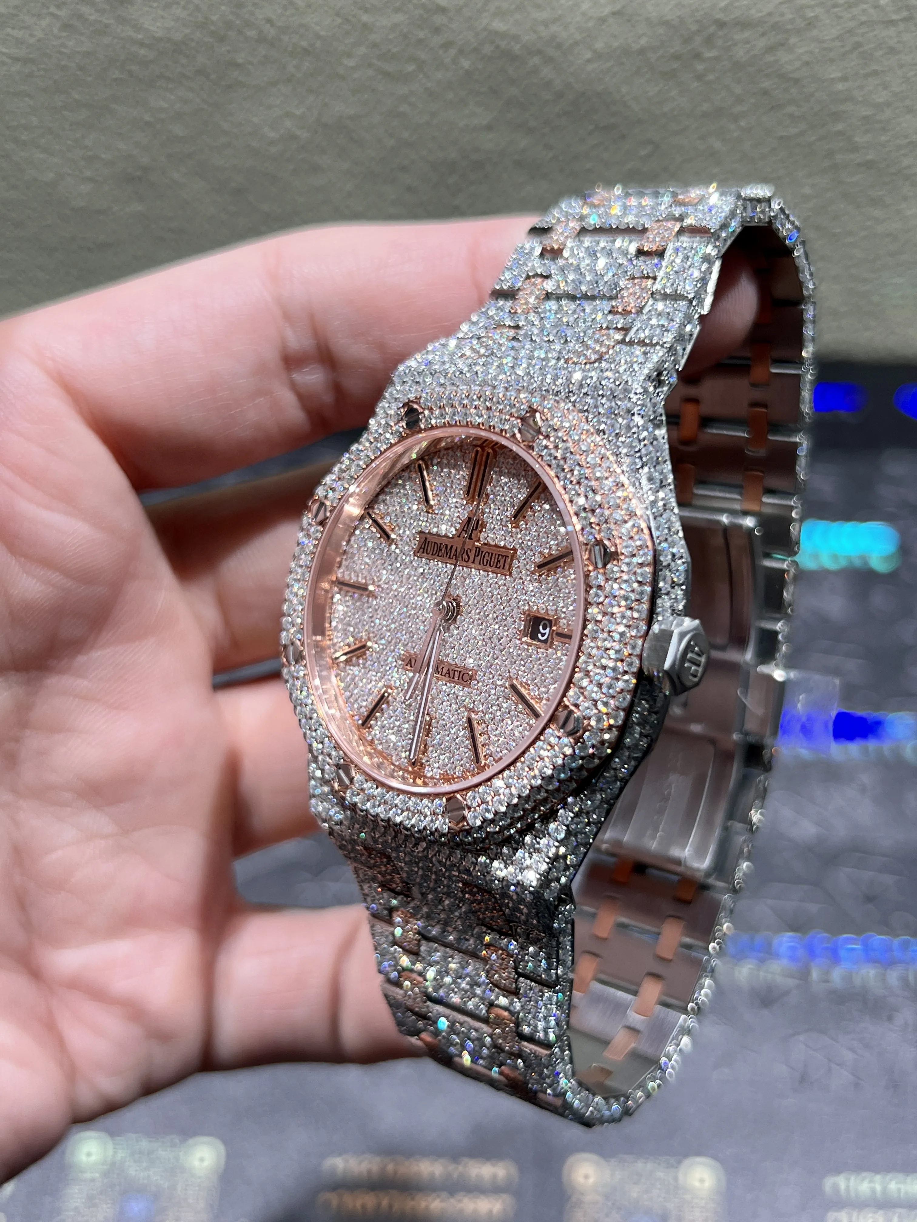 Royal Oak Two-Tone Pavé Dial Icedout Watch D1215019353 — view 4