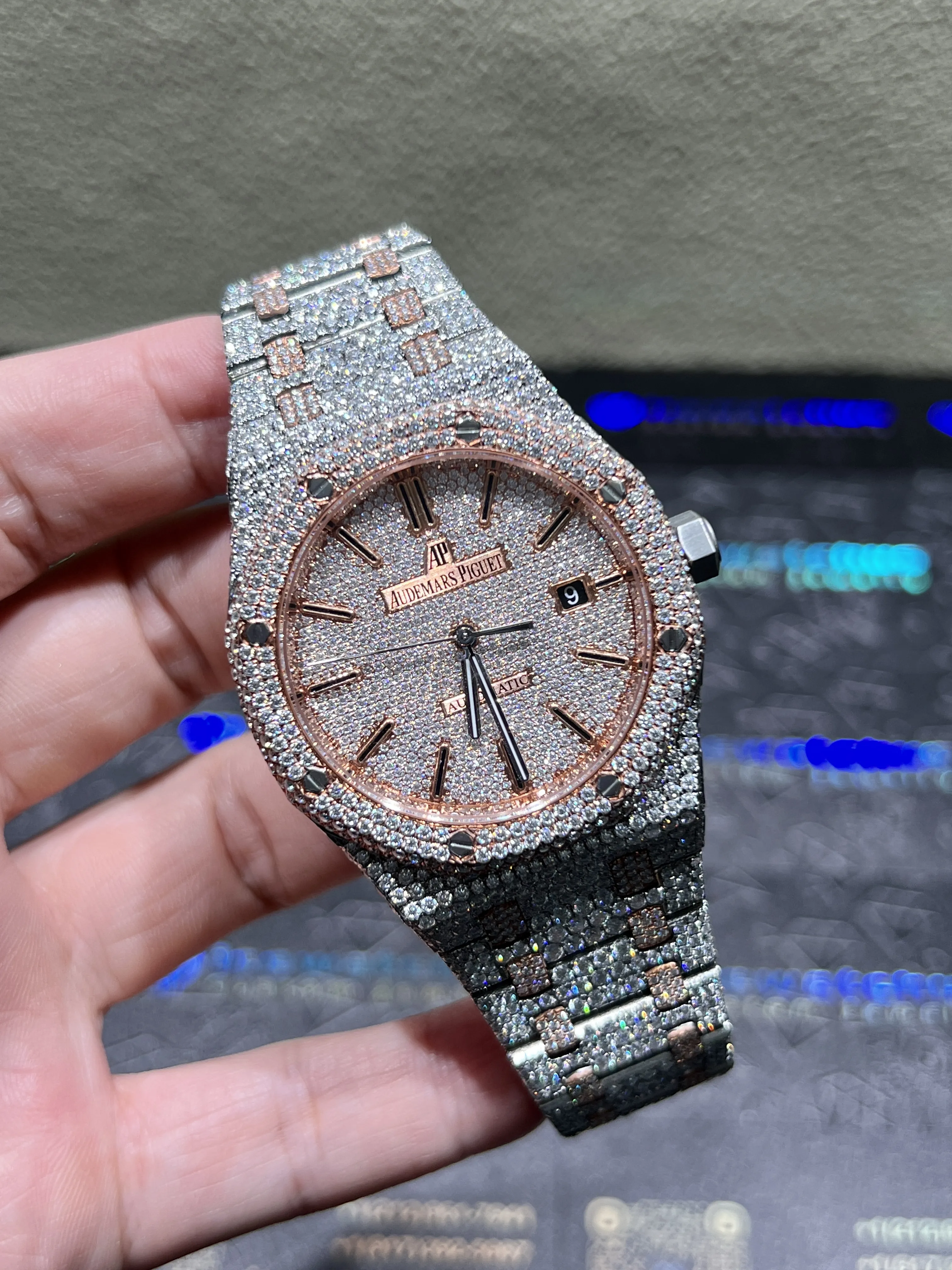 Royal Oak Two-Tone Pavé Dial Icedout Watch D1215019353 — view 2