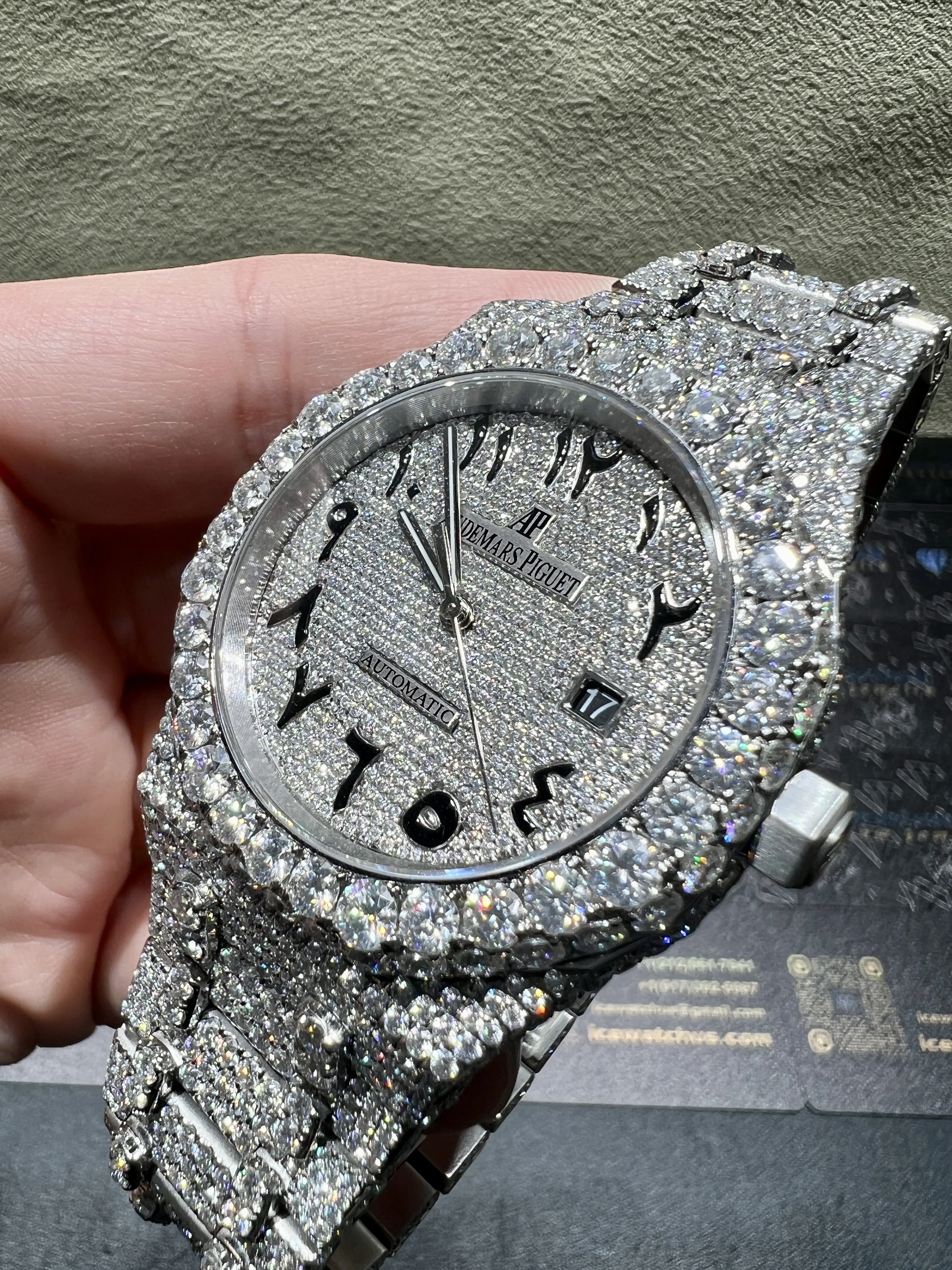 Royal Oak 15400 Icedout Watch with Arabic Dial D1147519352 — view 9