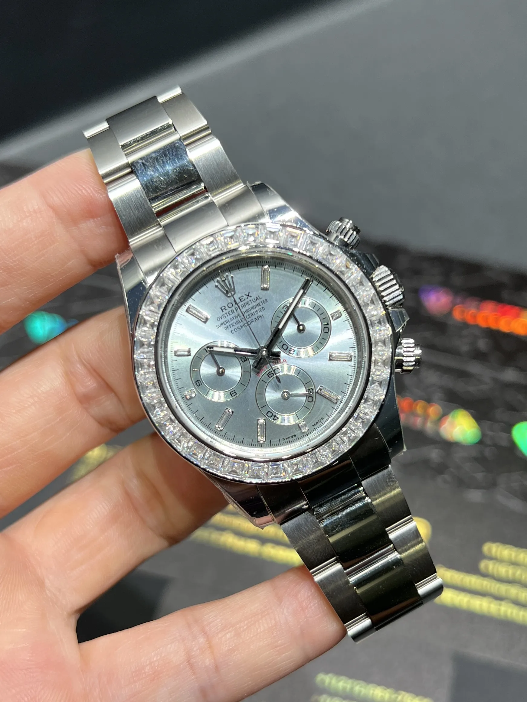 Cosmograph Daytona Icedout Watch with Baguette Bezel D810019361 — view 3