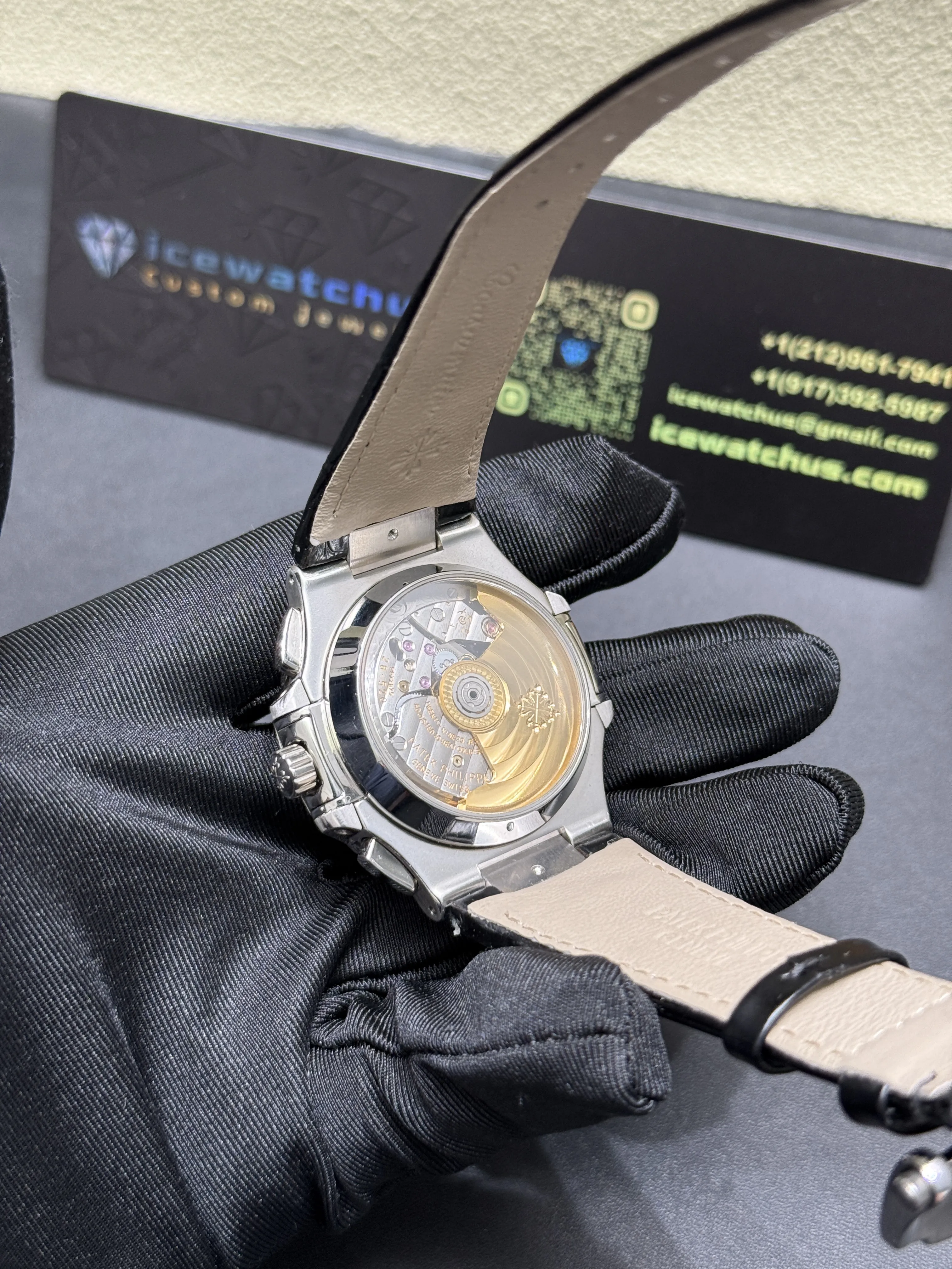 Nautilus Chronograph with Black Baguette Bezel D877519380 — view 6