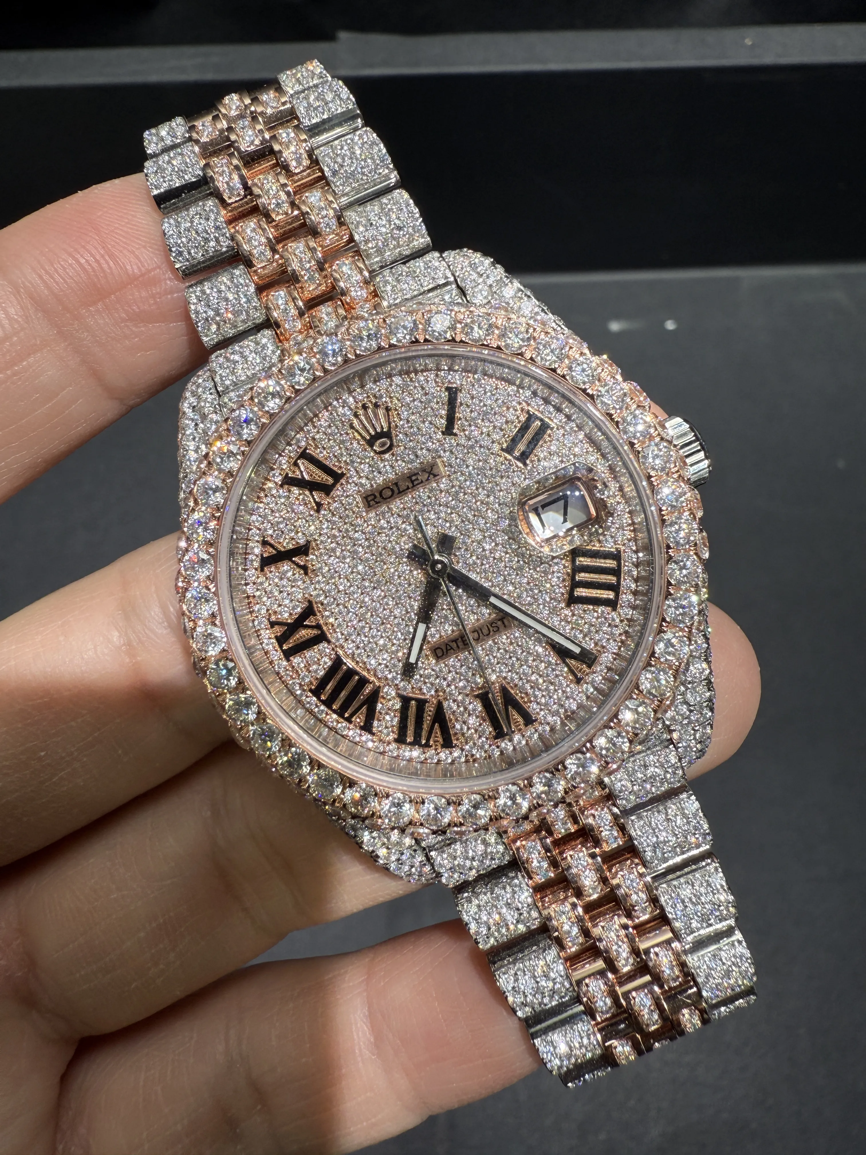 Datejust 41mm Pavé Dial Icedout Watch D1147519365 — view 9
