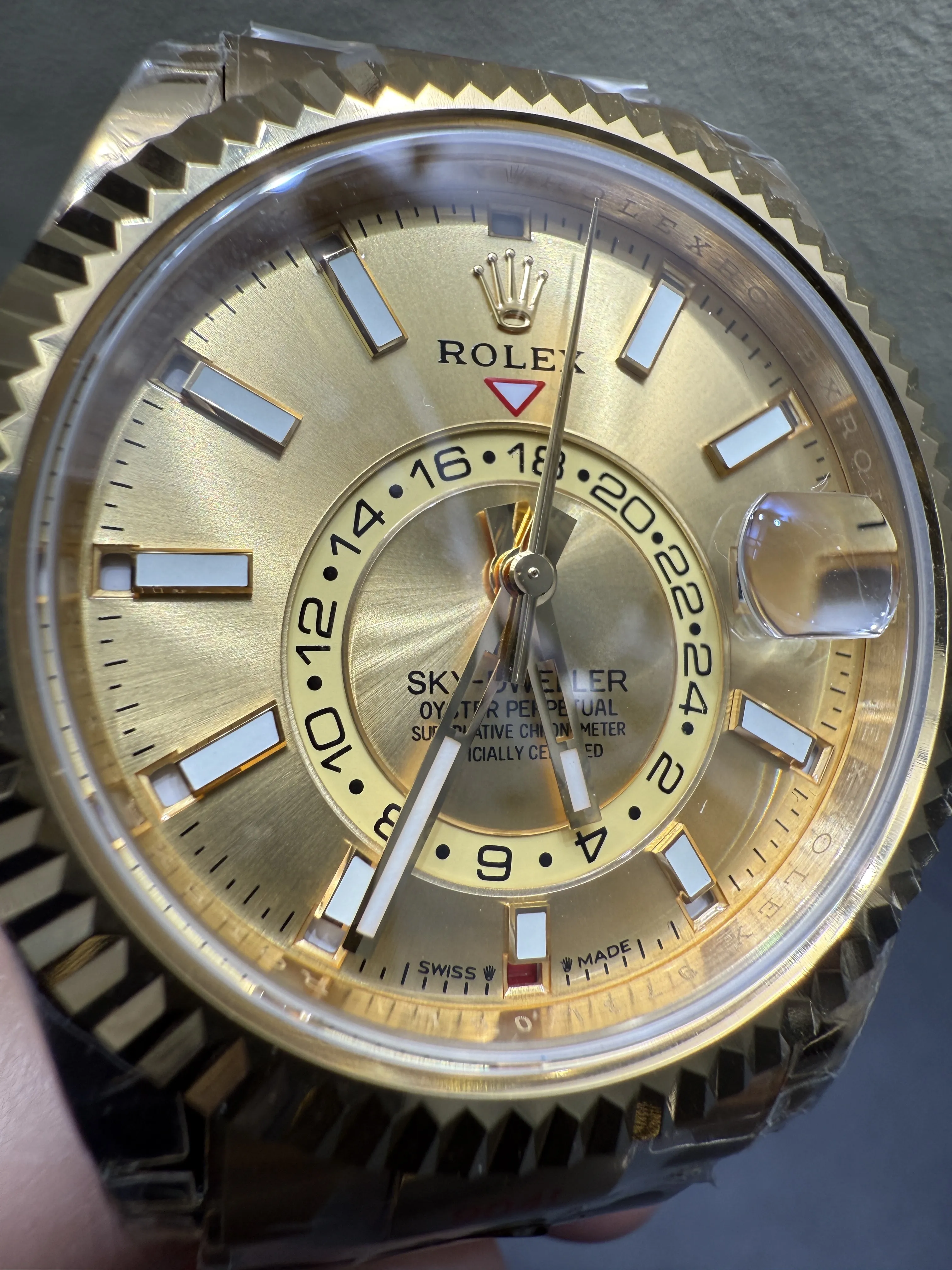 Sky-Dweller Oystersteel Gold-Tone Watch D398319383 — view 10