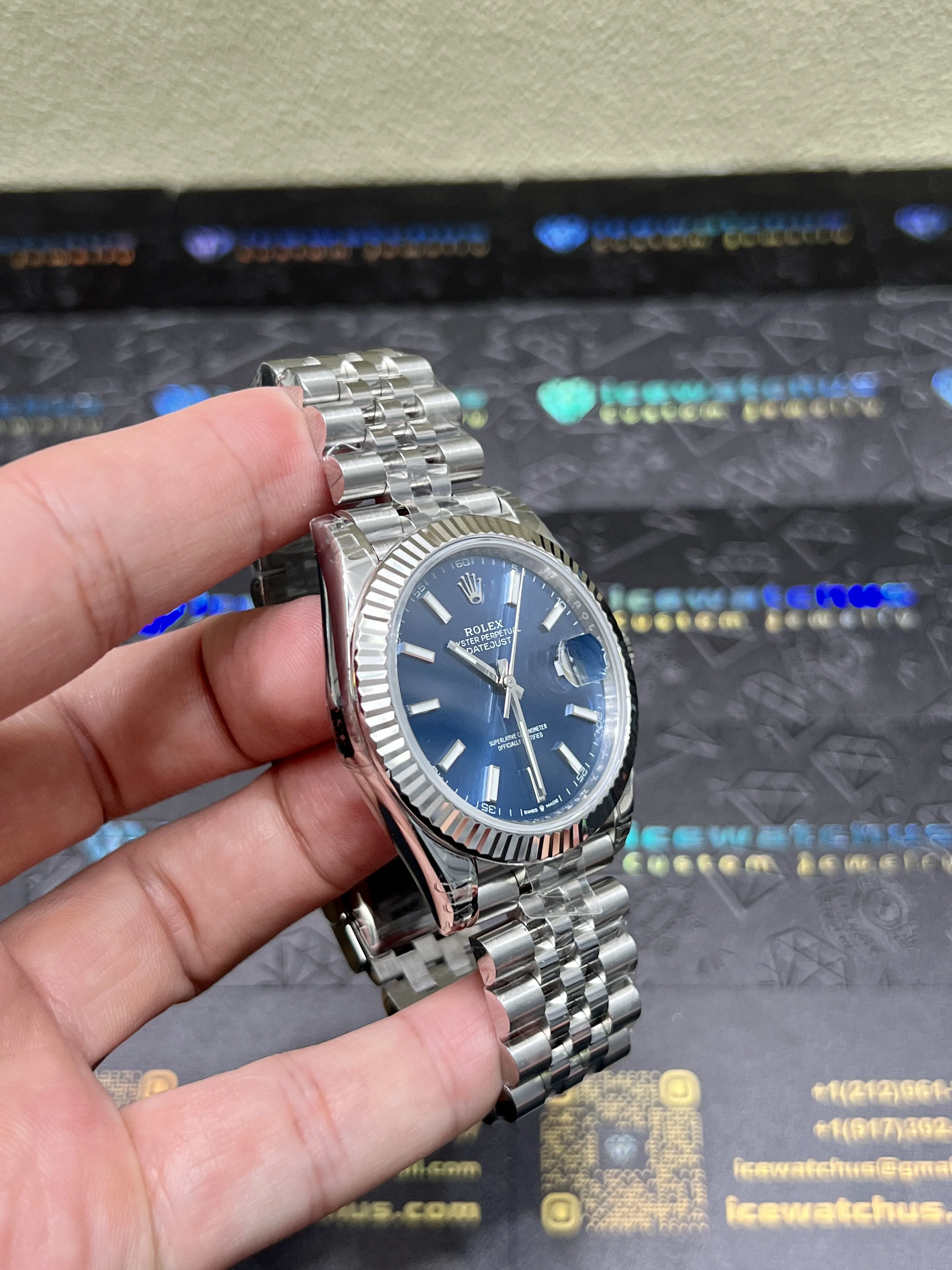 Datejust 41mm Automatic Watch with Fluted Bezel D398319364 — view 3