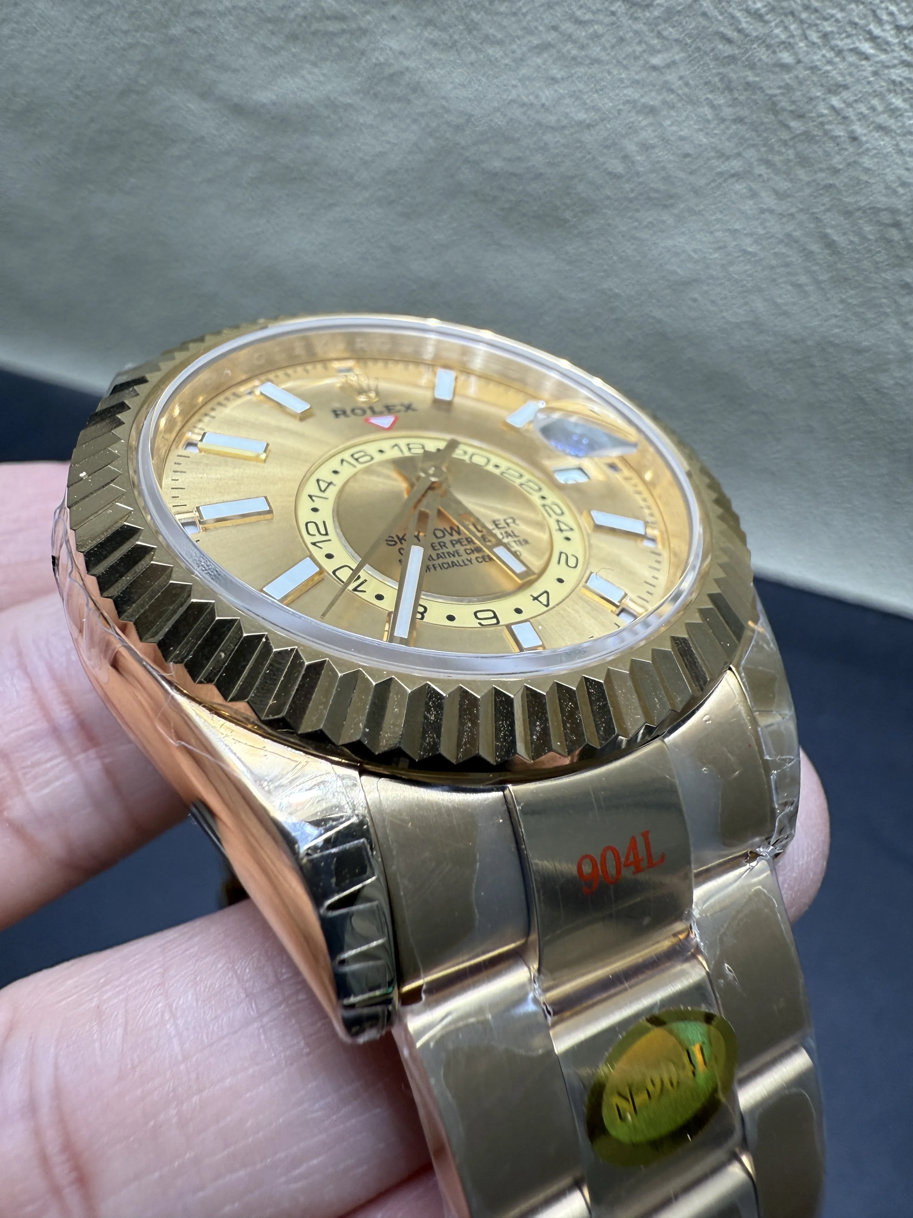 Sky-Dweller Oystersteel Gold-Tone Watch D398319383 — view 12
