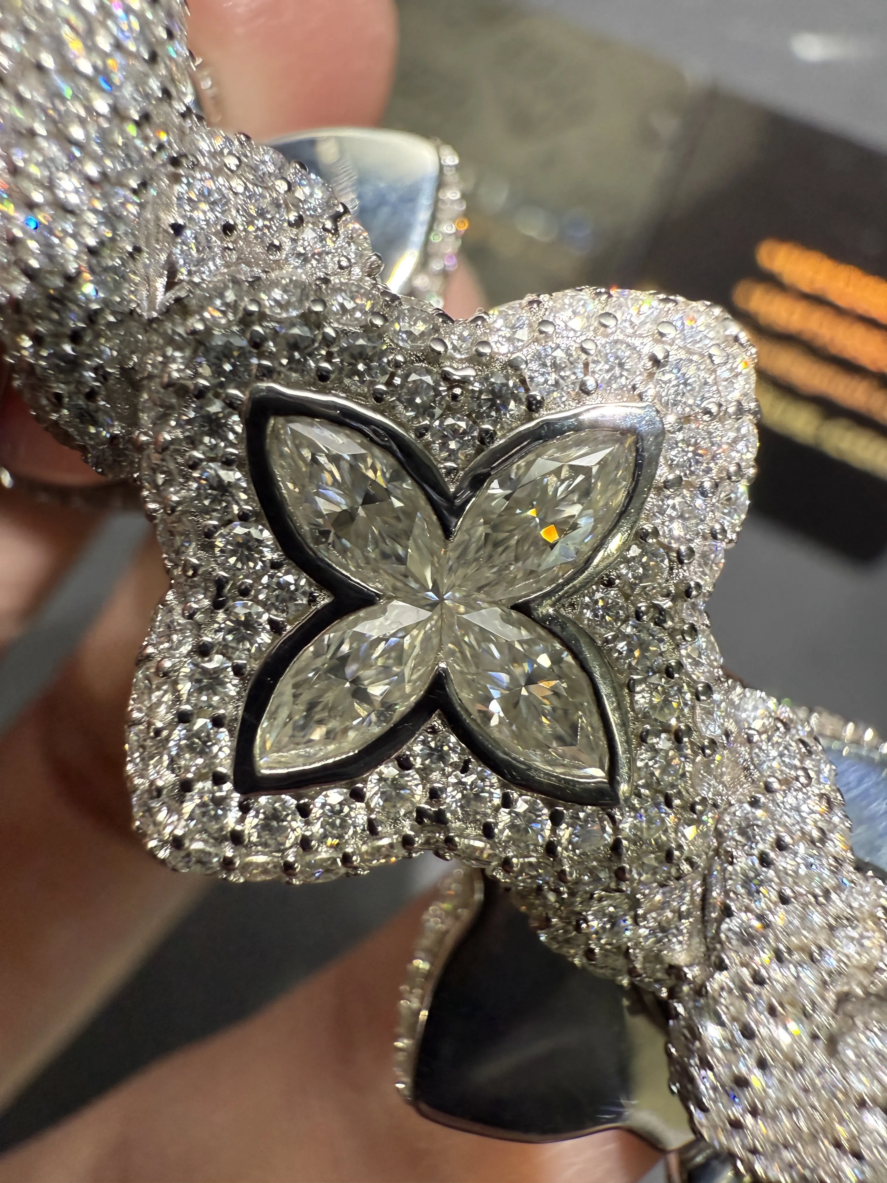 0135 925 Slive Moissanite Bracelets D438819369 — view 4