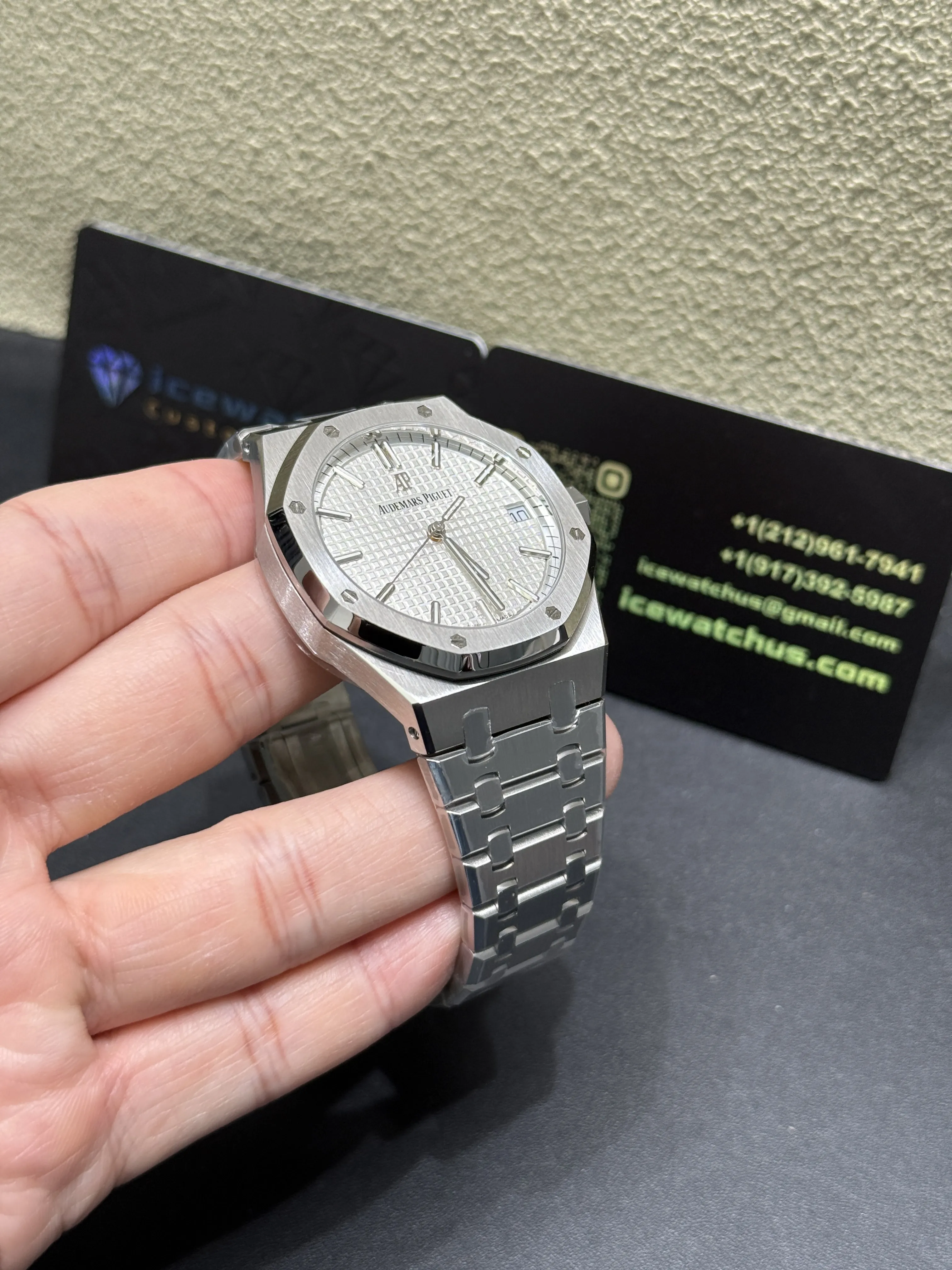 Royal Oak 15500 Automatic 41mm Watch D444219384 — view 3