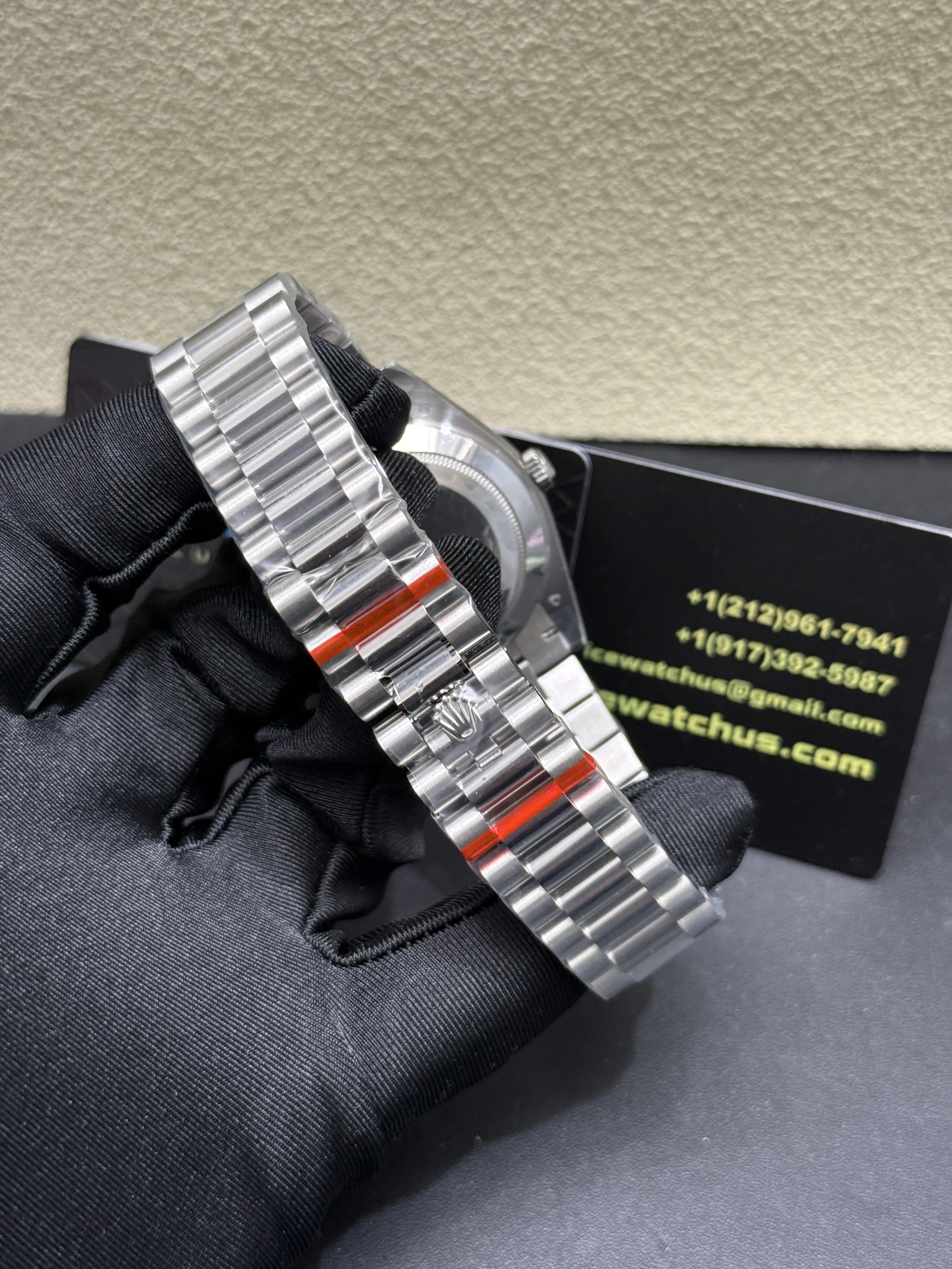 Day-Date 40mm Oyster Perpetual Watch D398319370 — view 9