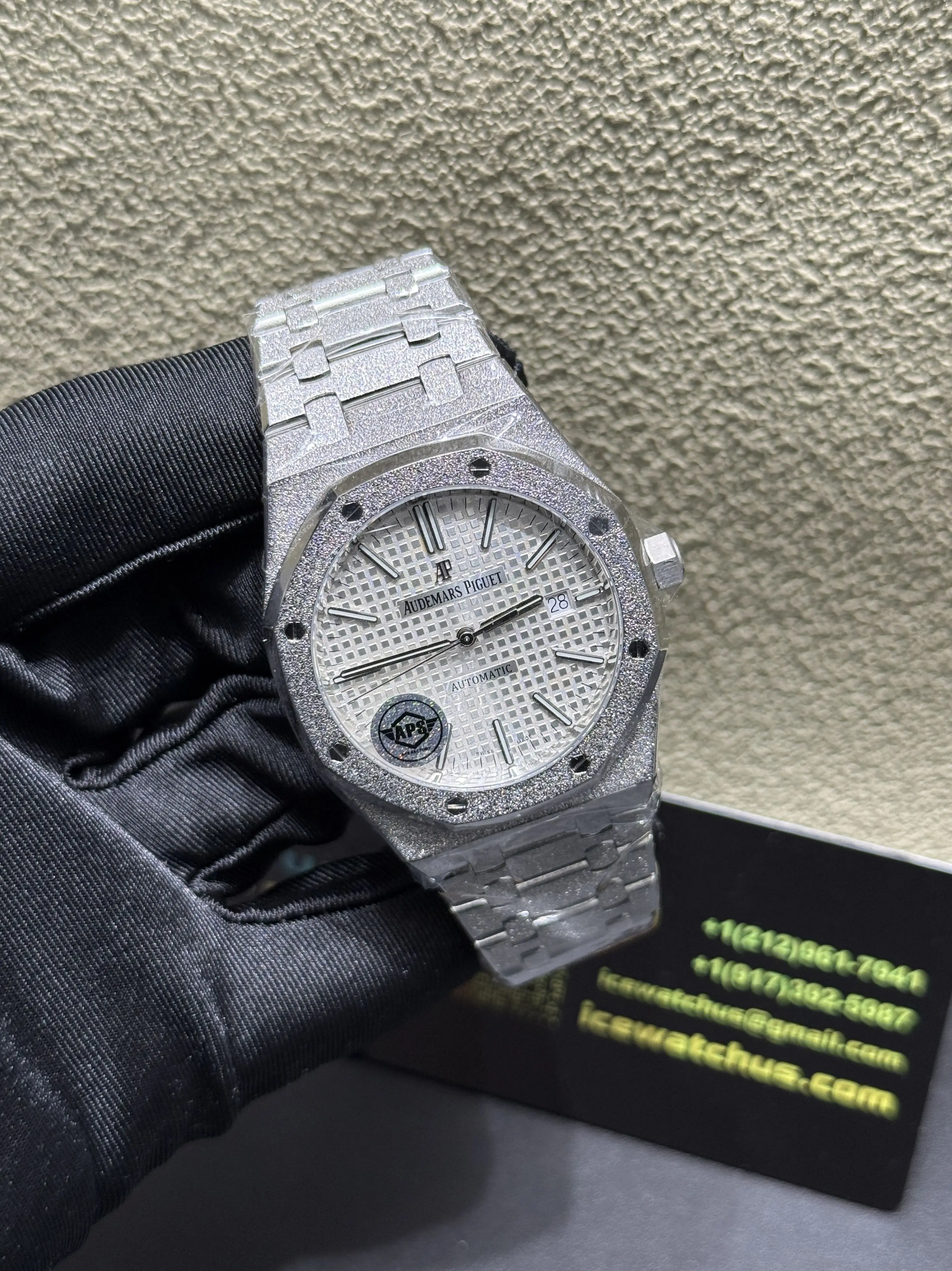 Royal Oak 15400 Frosted Gold Automatic Watch D450919378 — view 2