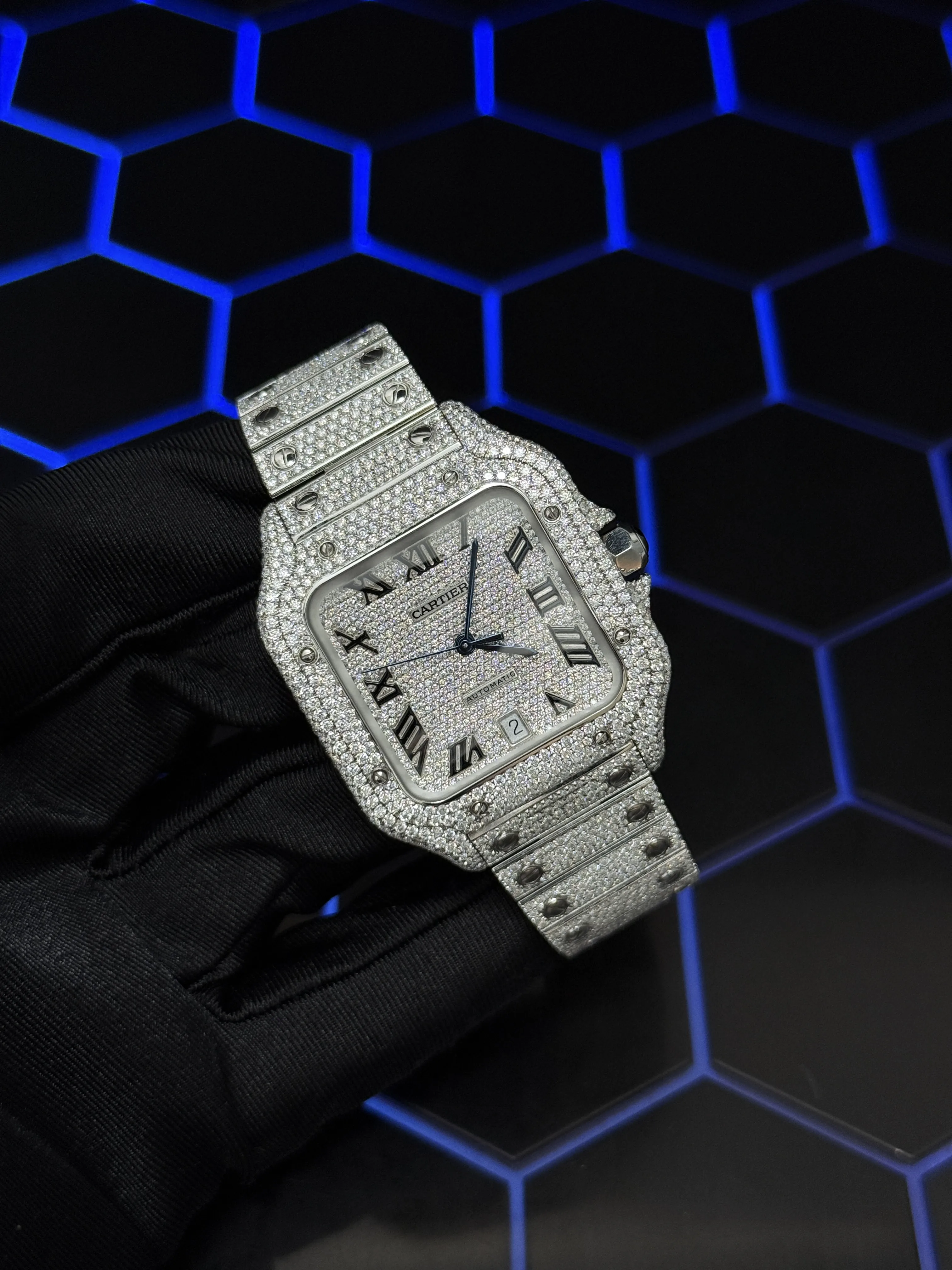 Santos de Cartier Icedout Pavé Watch 40mm D1147519395 — view 2