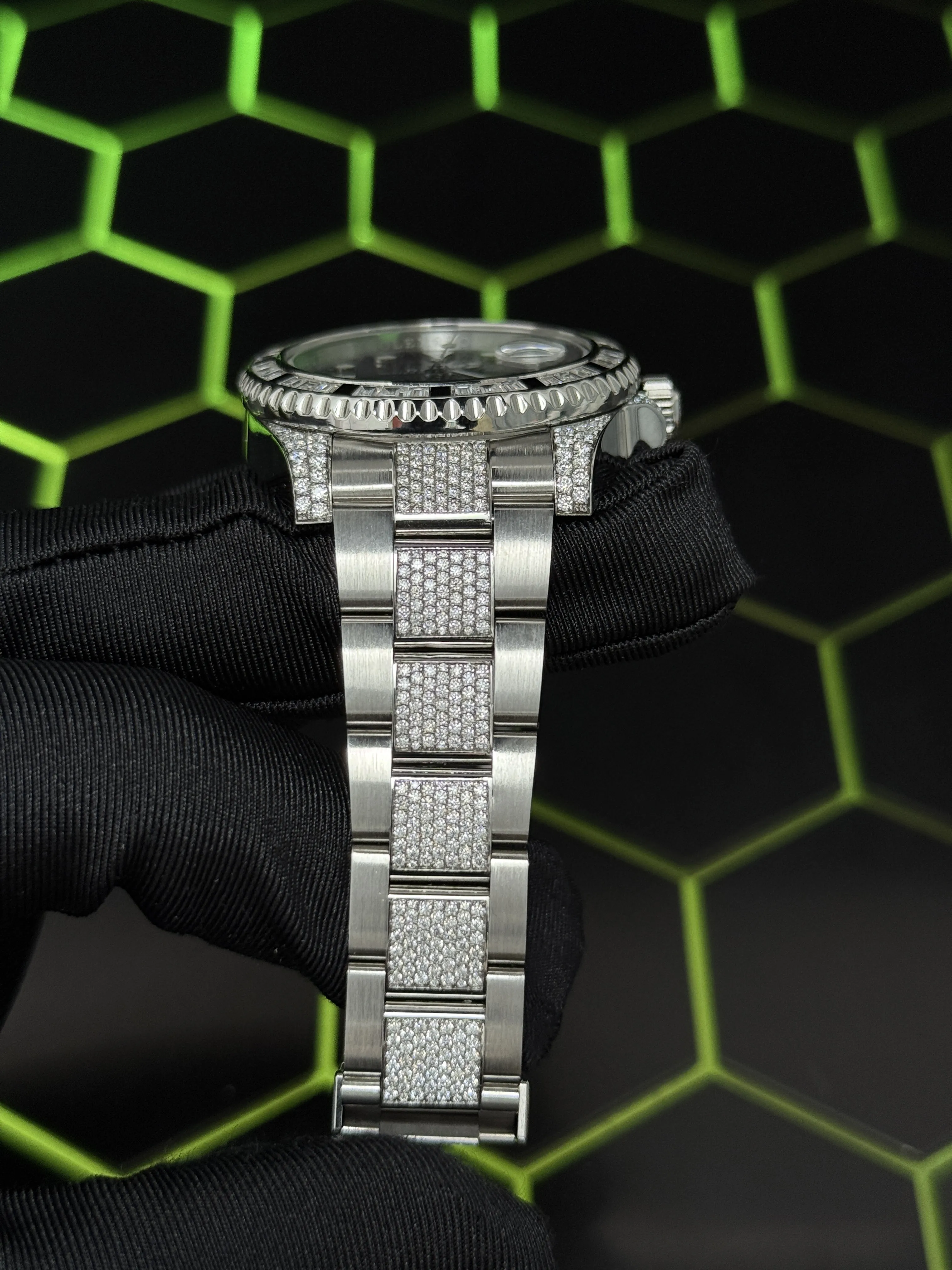 GMT-Master II Icedout Watch with Baguette Bezel D1147519396 — view 8