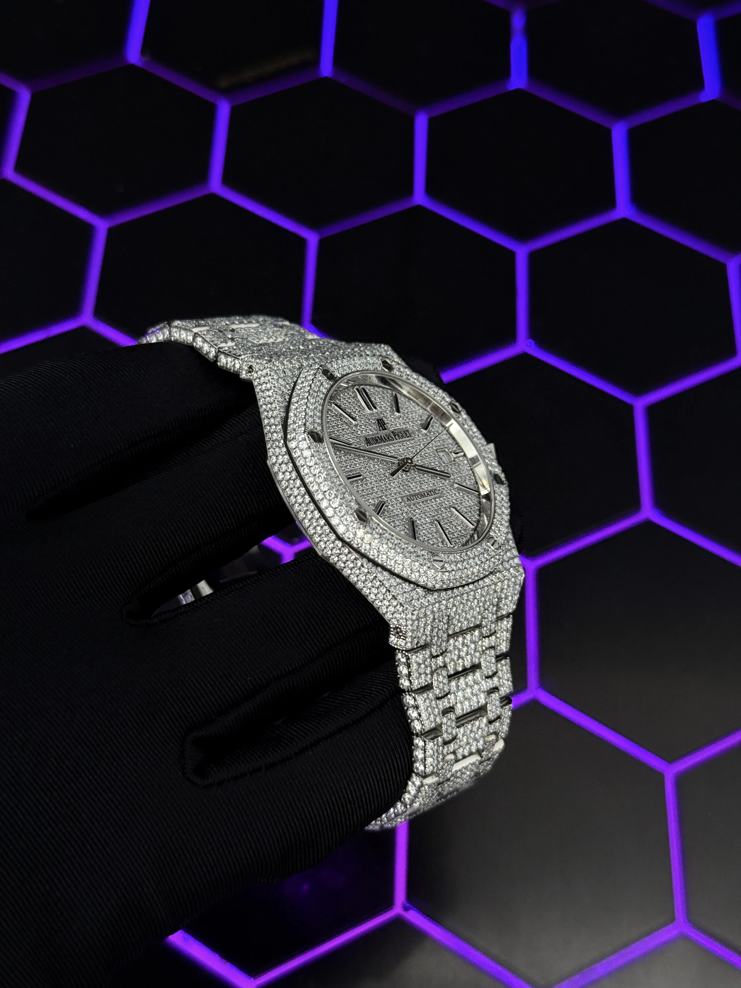 Royal Oak 15400 Full Pavé Icedout Watch D1215019397 — view 3