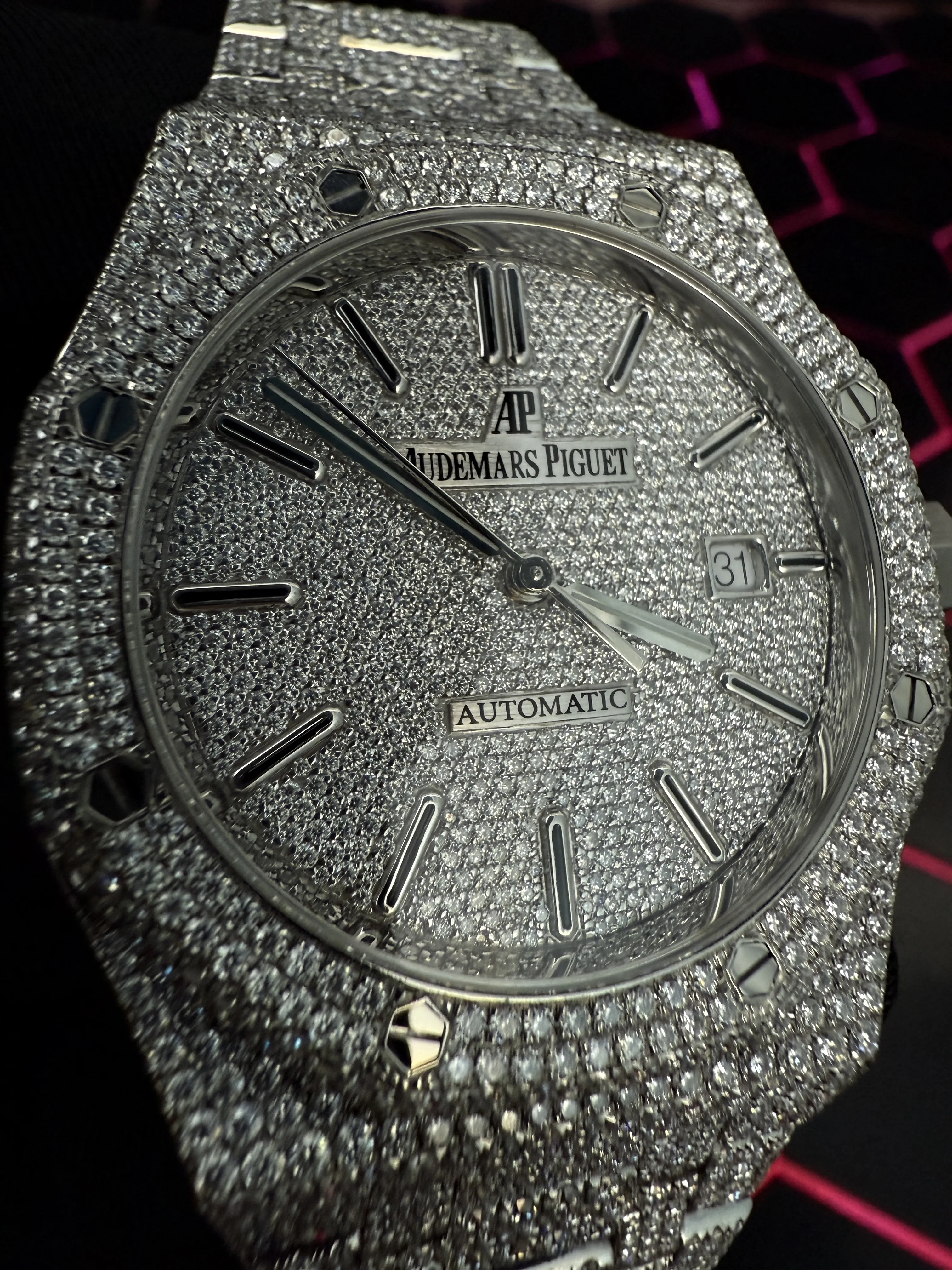 Royal Oak 15400 Full Pavé Icedout Watch D1215019397 — view 10