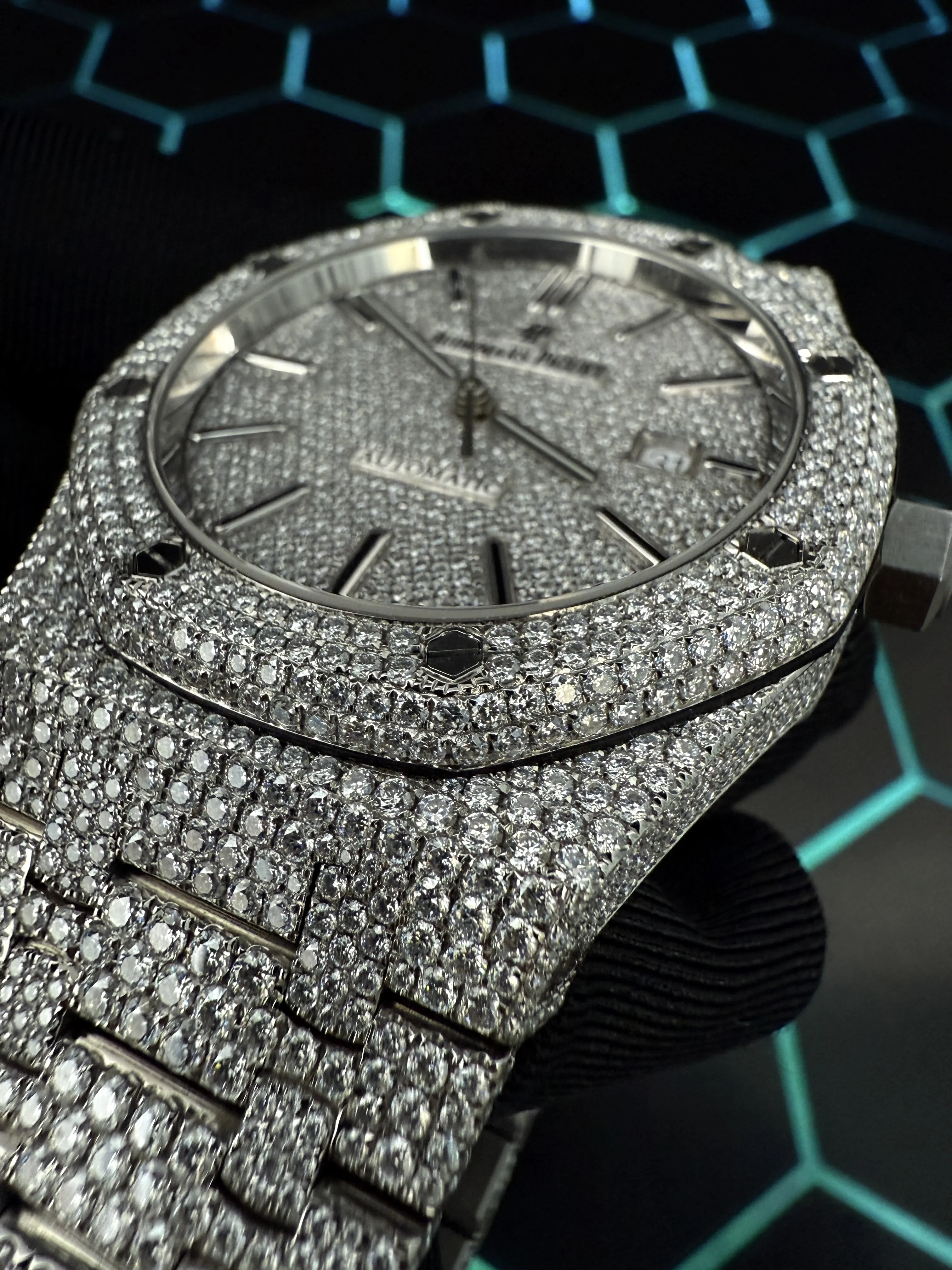 Royal Oak 15400 Full Pavé Icedout Watch D1215019397 — view 9