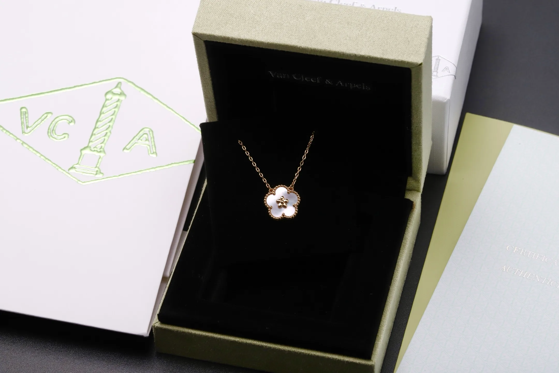 VCA Necklace D50619400 — view 4