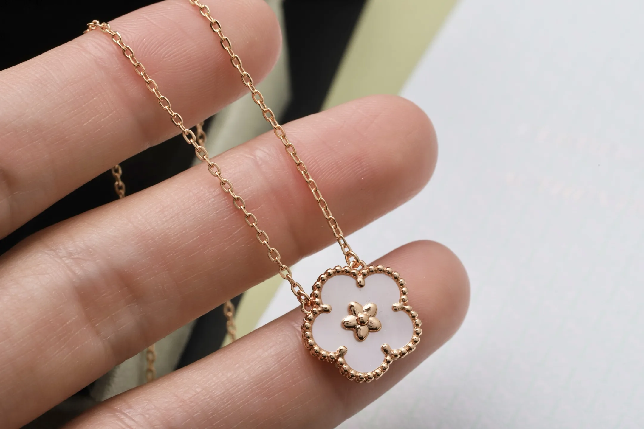 VCA Necklace D50619400 — view 2