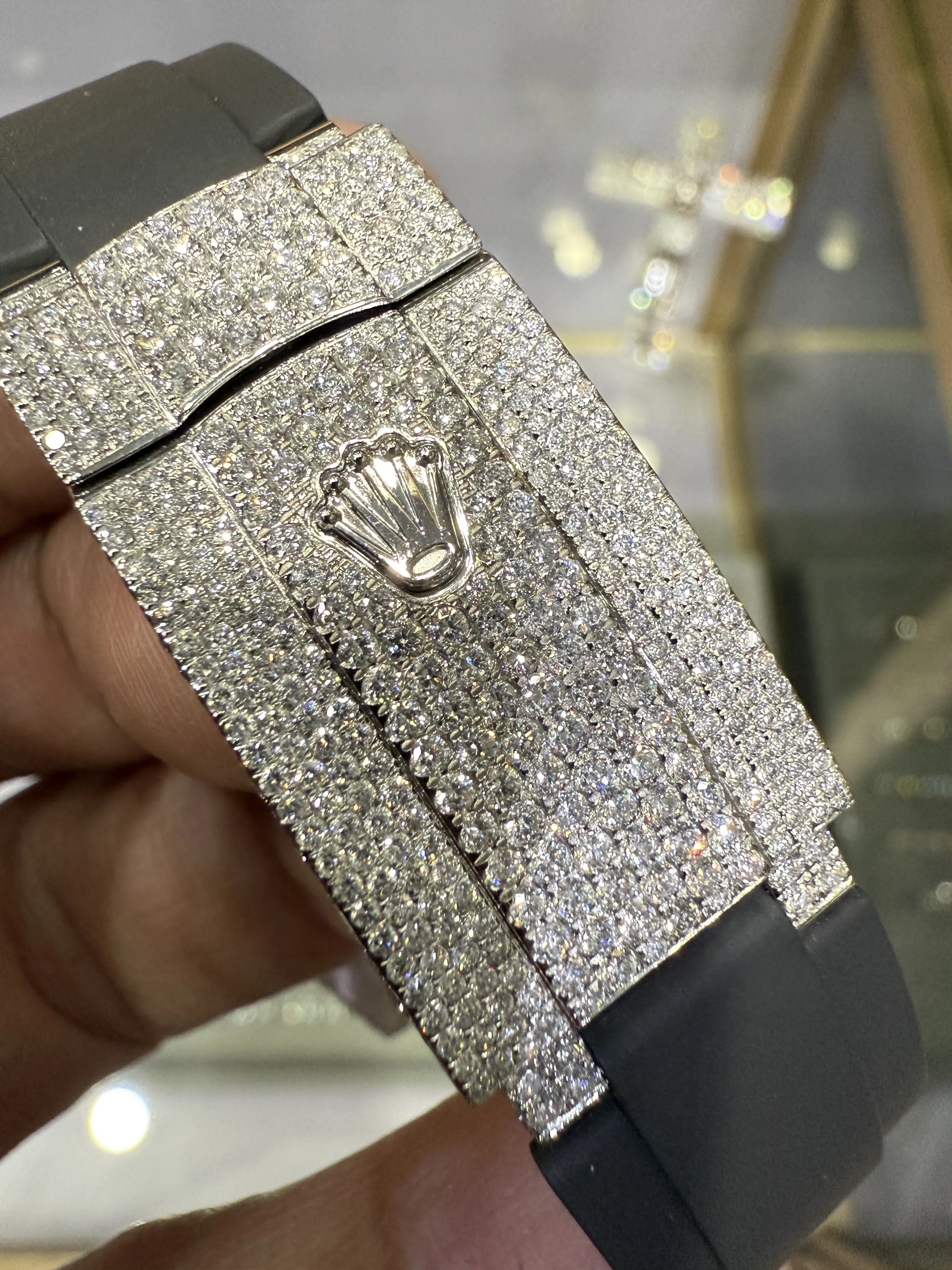 0167 VVS Lab-grown Diamond Rolex SkyDweller 42mm Rubber band D1687519401 — view 12
