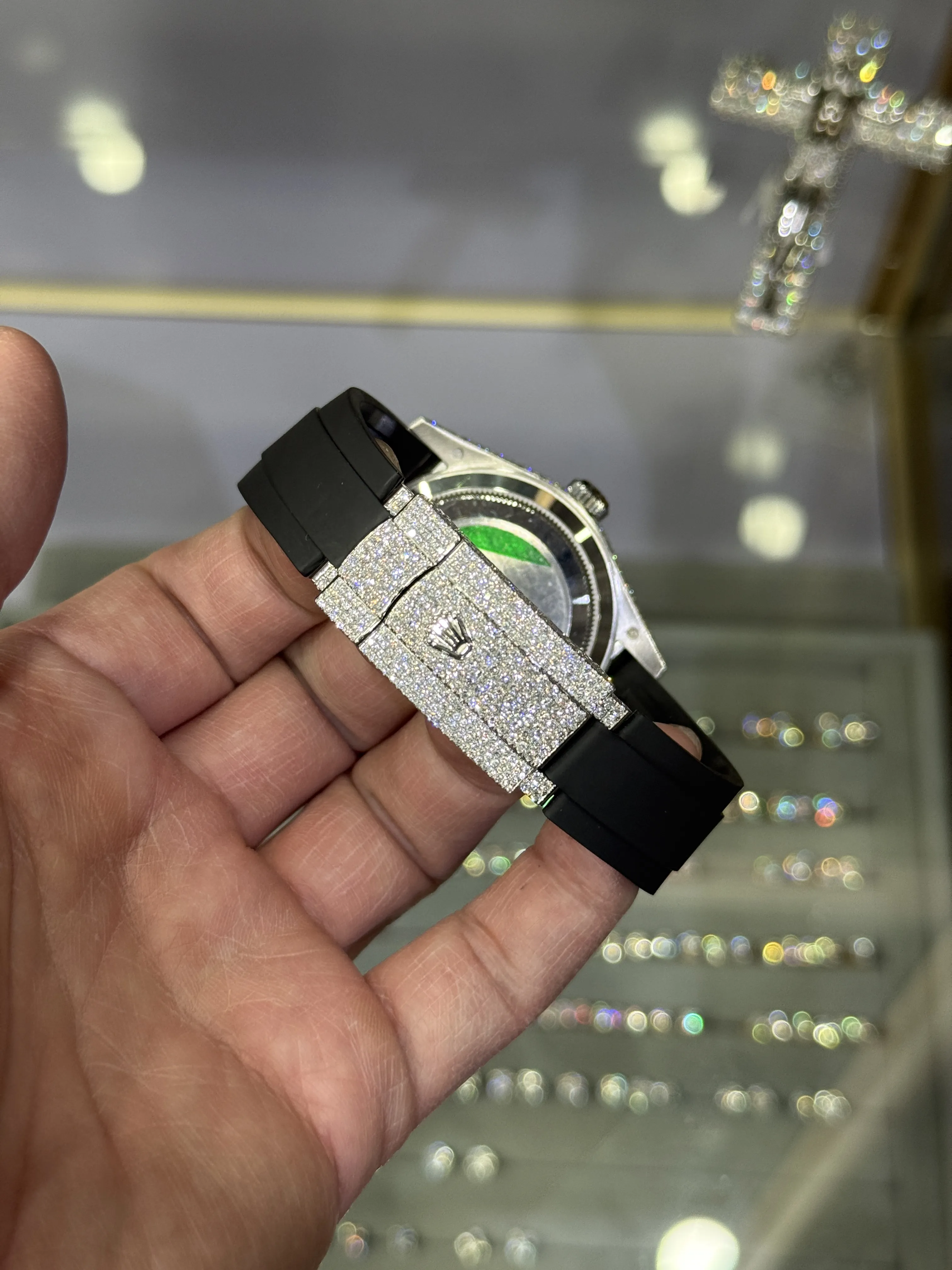 0167 VVS Lab-grown Diamond Rolex SkyDweller 42mm Rubber band D1687519401 — view 7