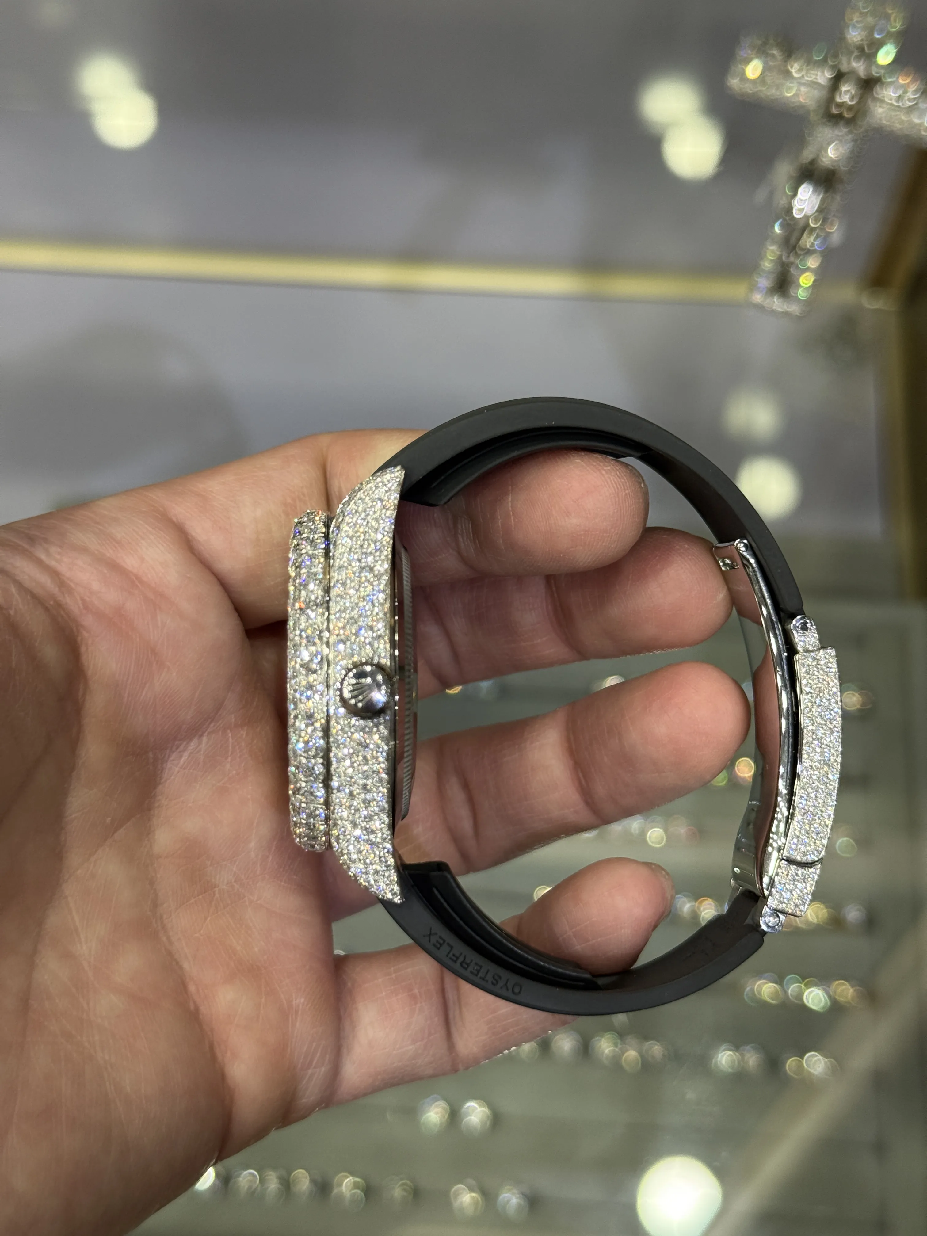 0167 VVS Lab-grown Diamond Rolex SkyDweller 42mm Rubber band D1687519401 — view 5