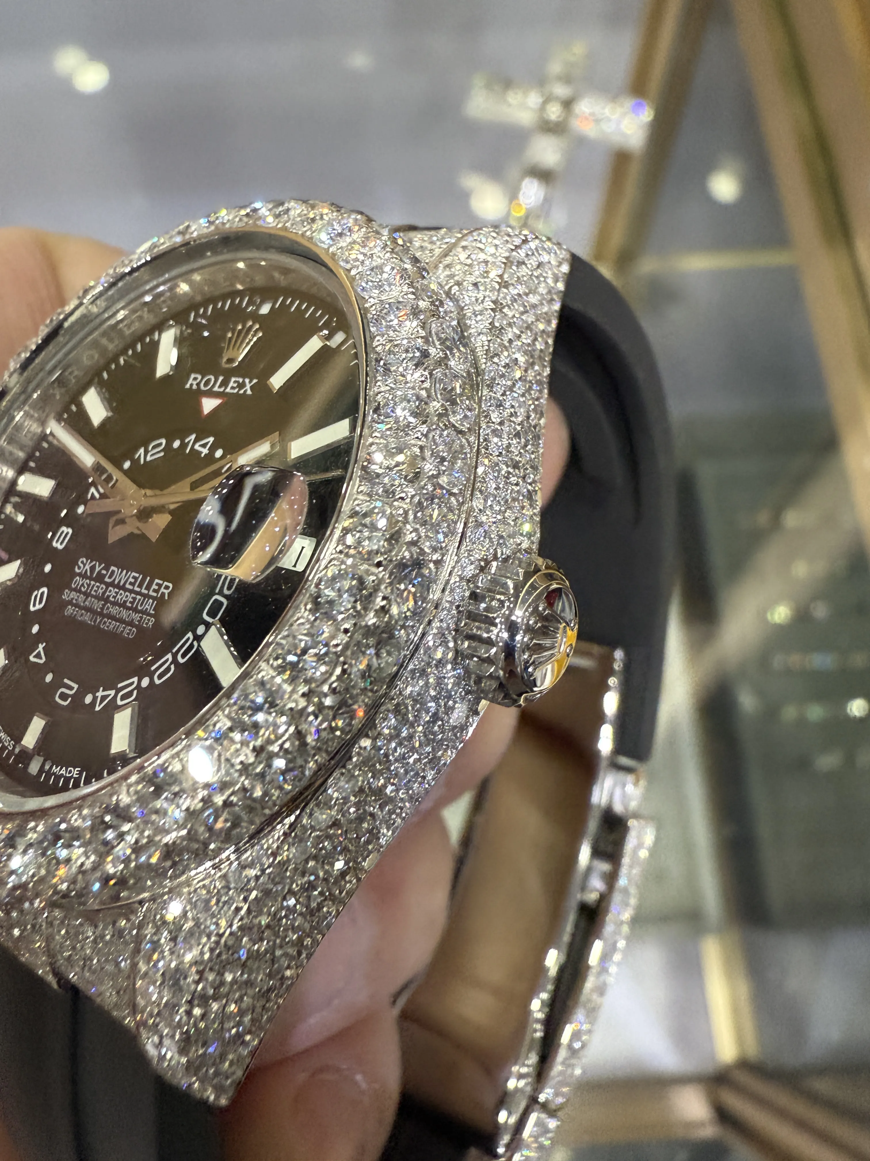 0167 VVS Lab-grown Diamond Rolex SkyDweller 42mm Rubber band D1687519401 — view 10