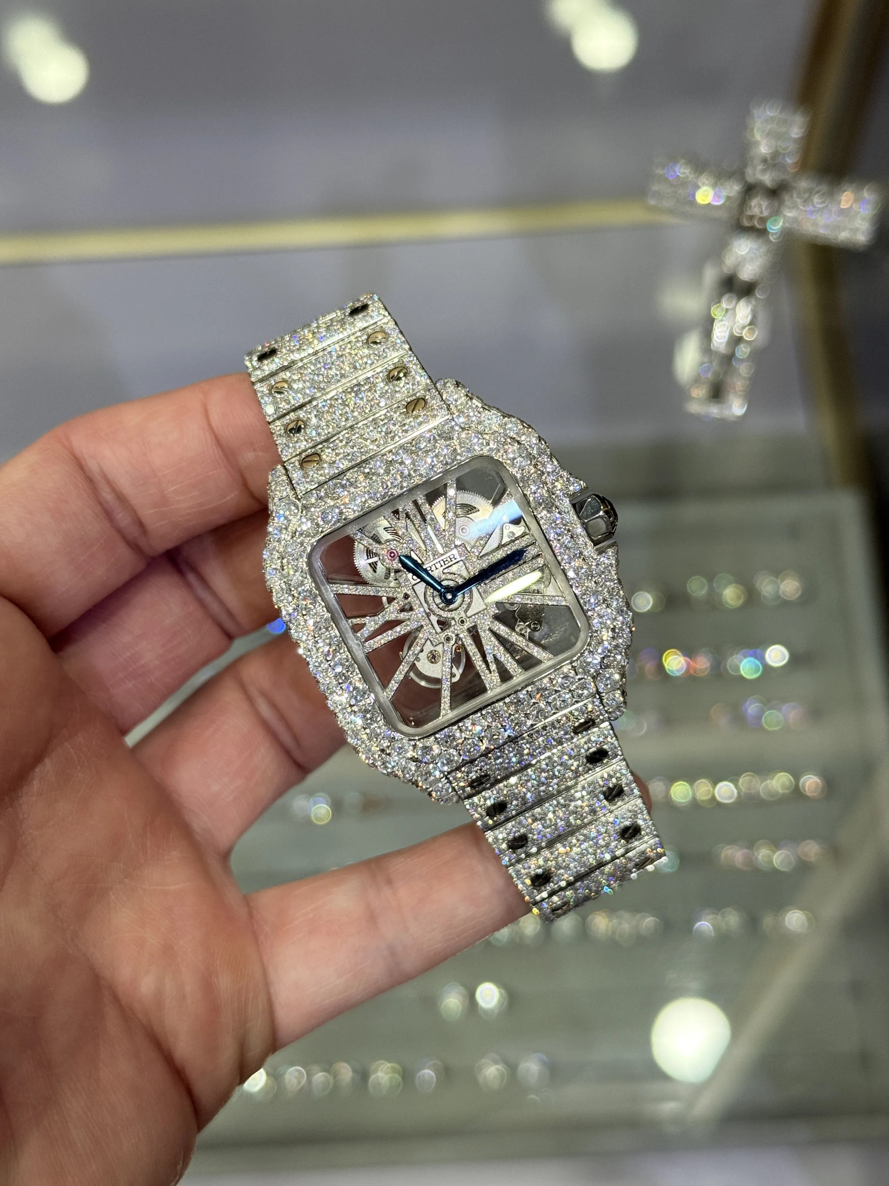 0168 VVS Lab-grown diamond Cartier Skeleton D2868819403