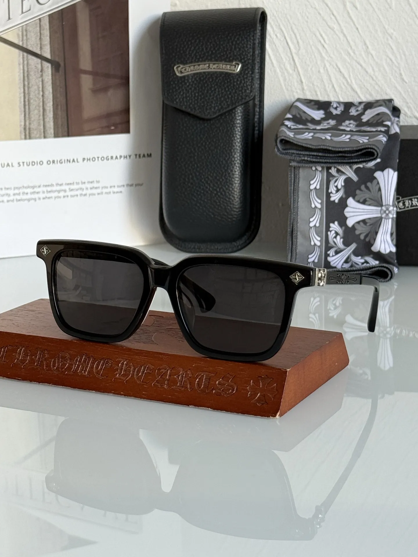 CHROME HEART CH8284 Square Sunglasses 54-18-154 D44025070 — view 1